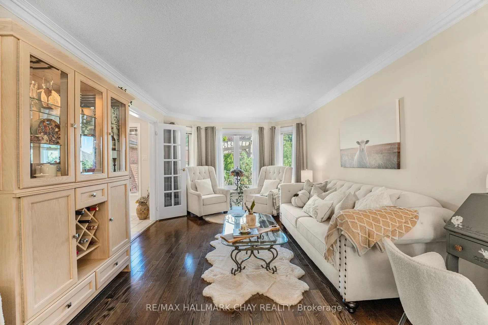 Photo 7 of 22 Thackeray Crescent, Barrie, Letitia Heights — HOMEH
