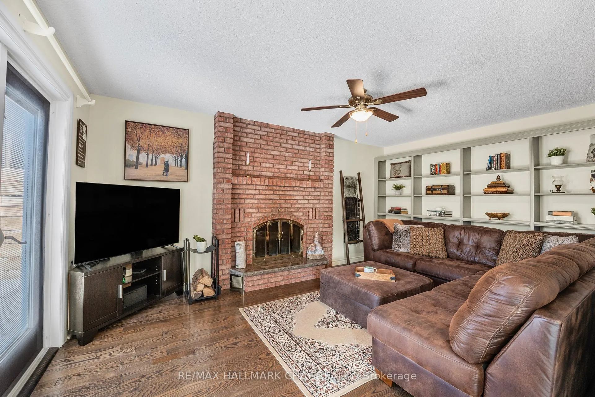 Photo 14 of 22 Thackeray Crescent, Barrie, Letitia Heights — HOMEH