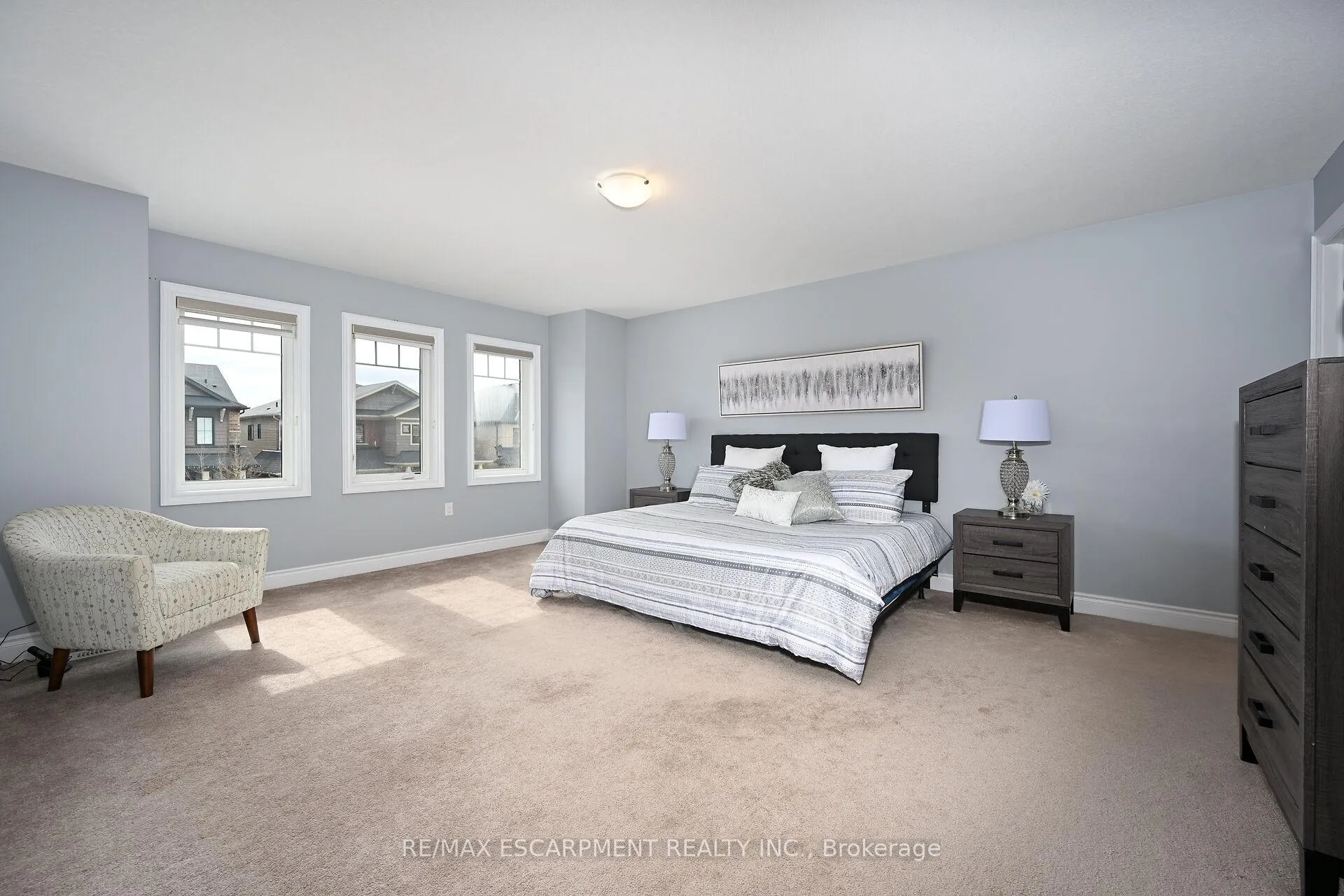 Photo 31 of 300 Crafter Crescent, Hamilton, Stoney Creek — HOMEH