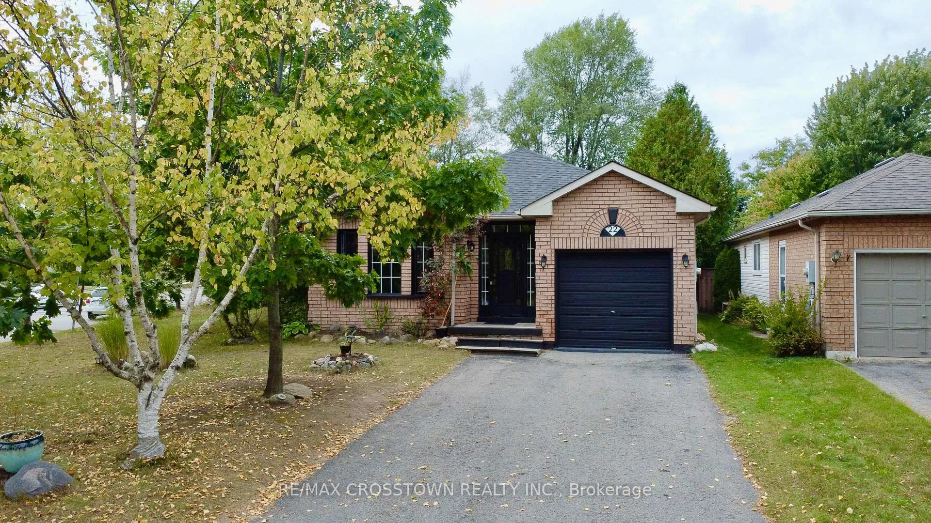 Photo 1 of 22 Nicholson Drive, Barrie, Ardagh — HOMEH