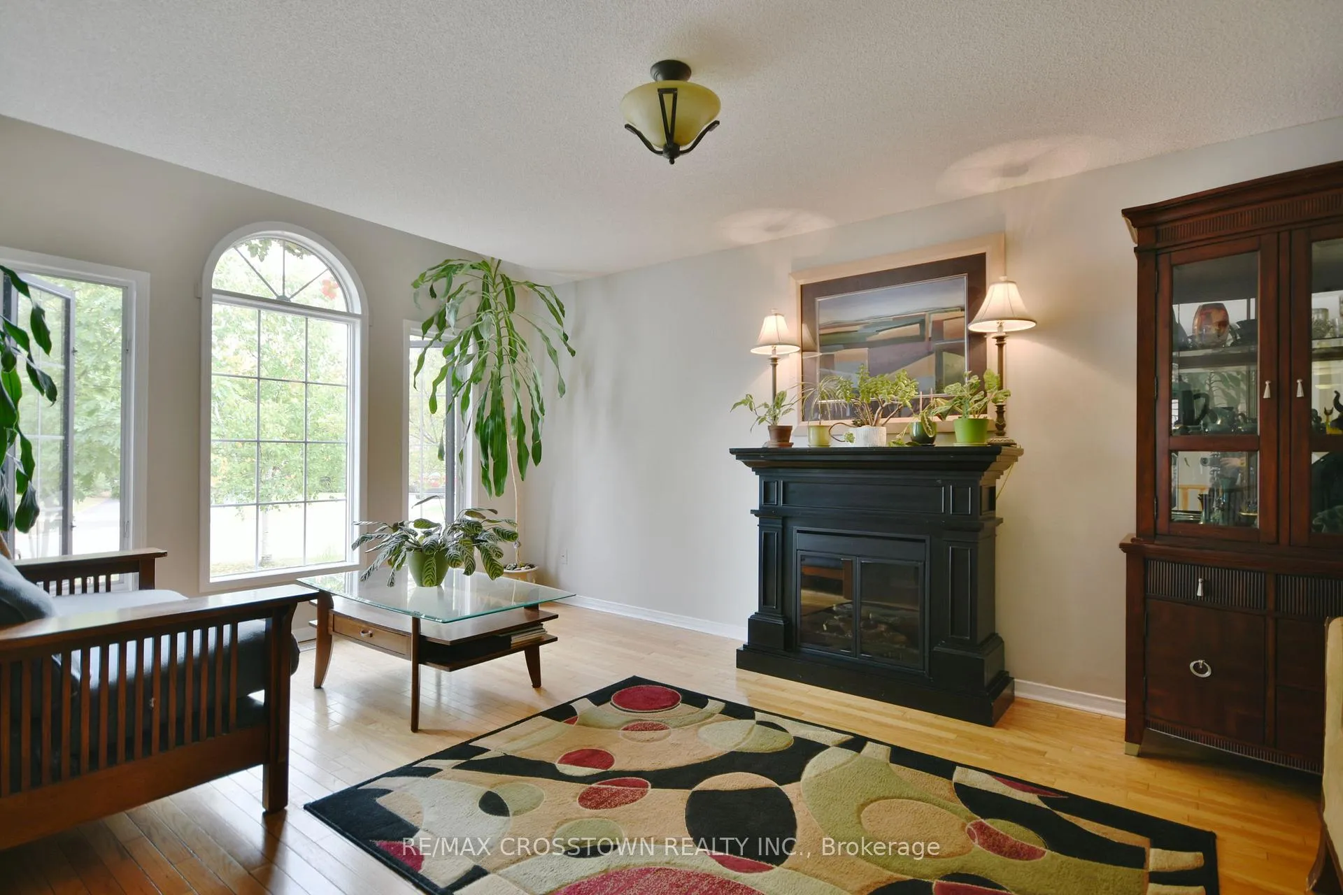 Photo 3 of 22 Nicholson Drive, Barrie, Ardagh — HOMEH