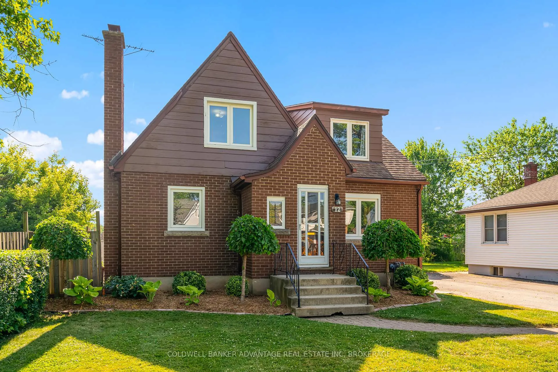Photo 3 of 12 Carlton Avenue, Welland, N. Welland — HOMEH