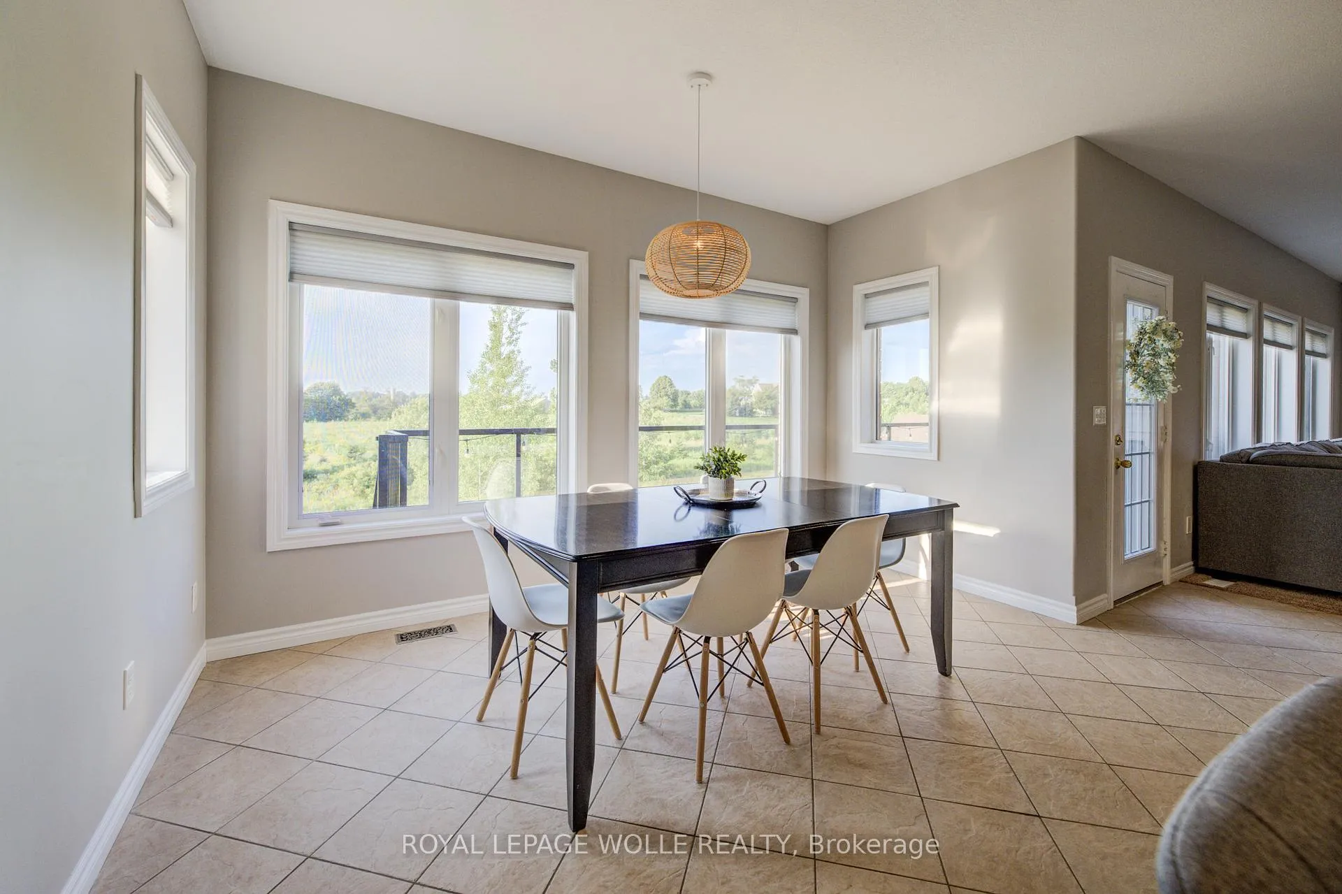 Photo 10 of 23 Schweitzer Crescent, Wellesley — HOMEH
