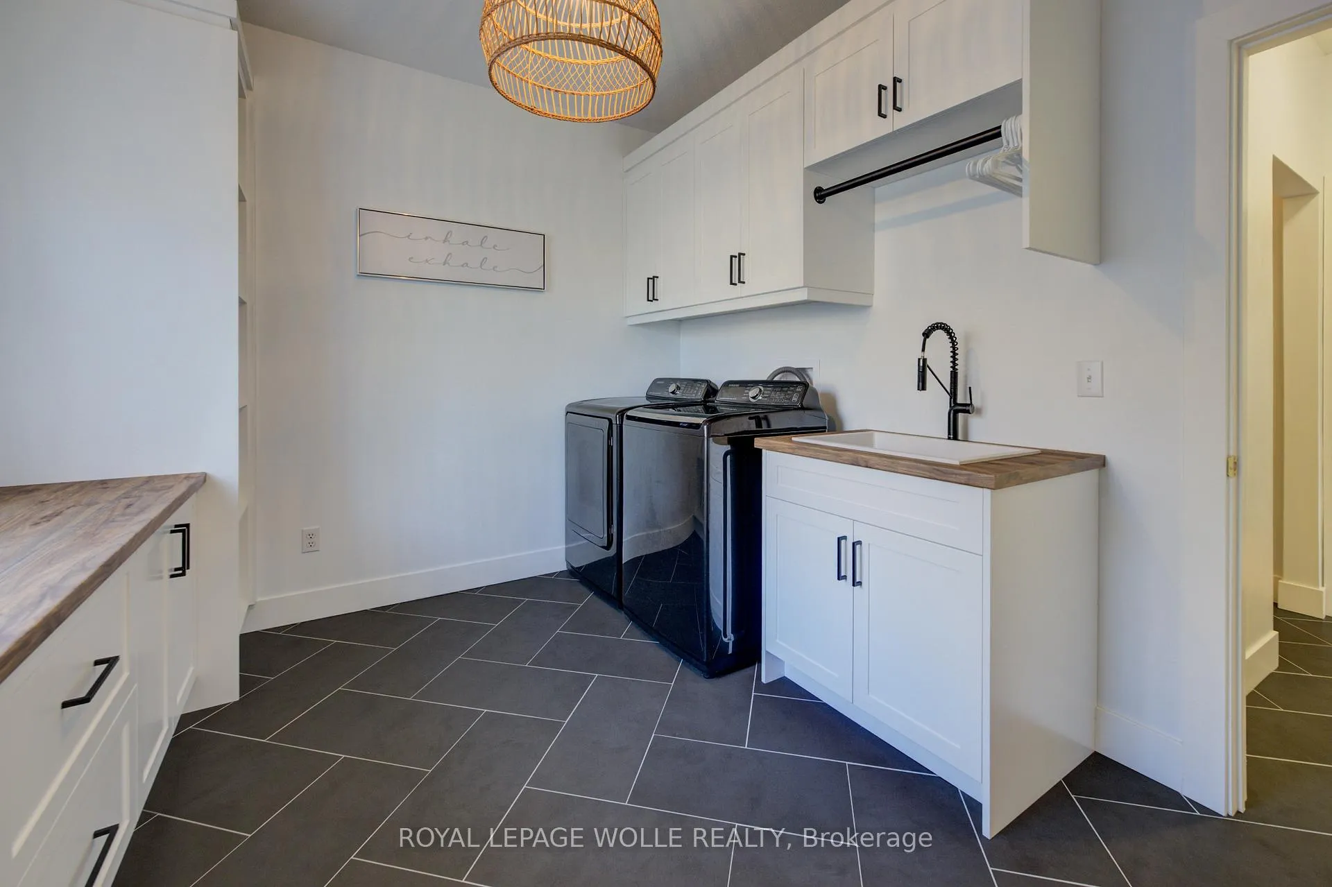 Photo 21 of 23 Schweitzer Crescent, Wellesley — HOMEH