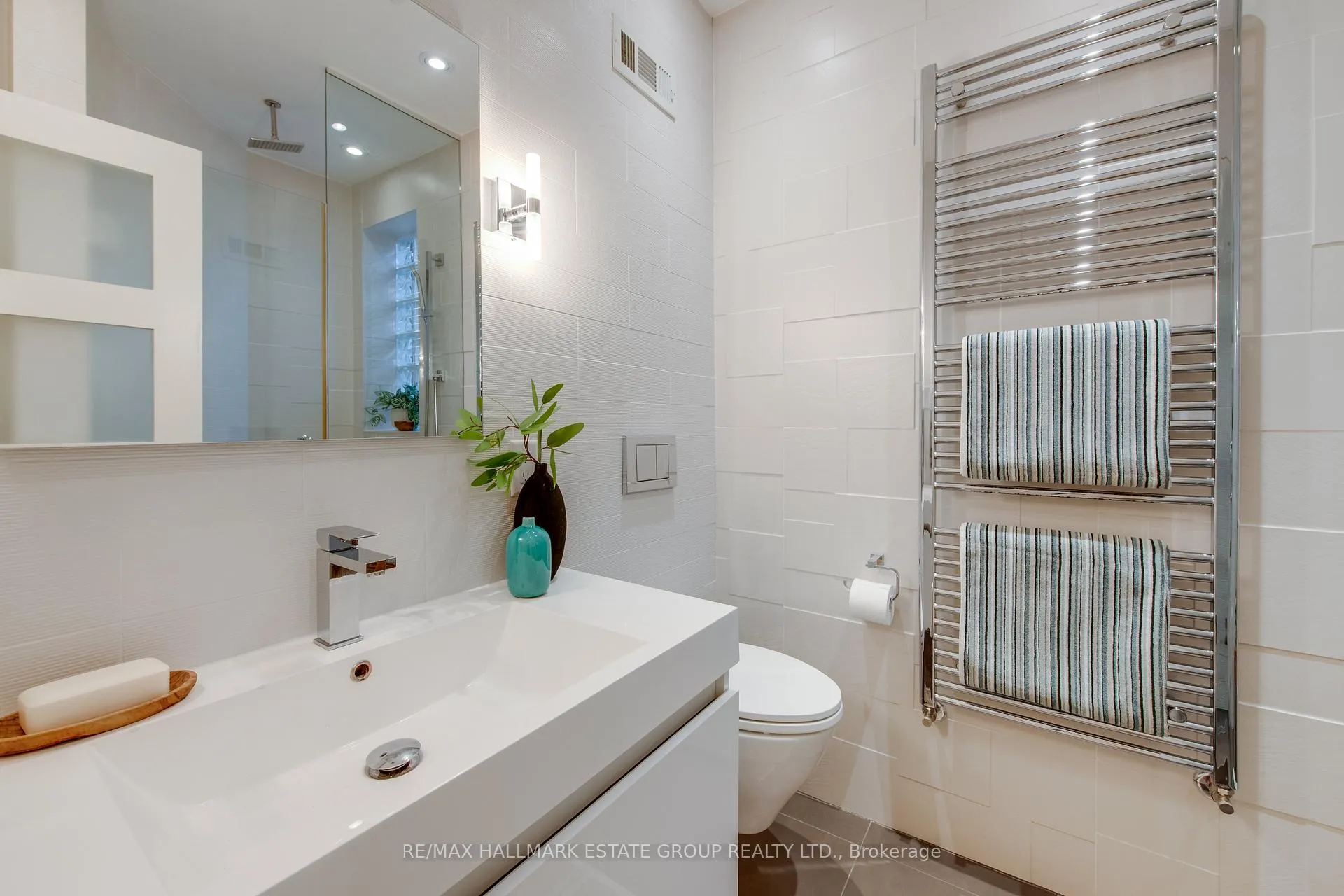 Photo 24 of 36 Hazelwood Avenue, Toronto, Blake-Jones — HOMEH