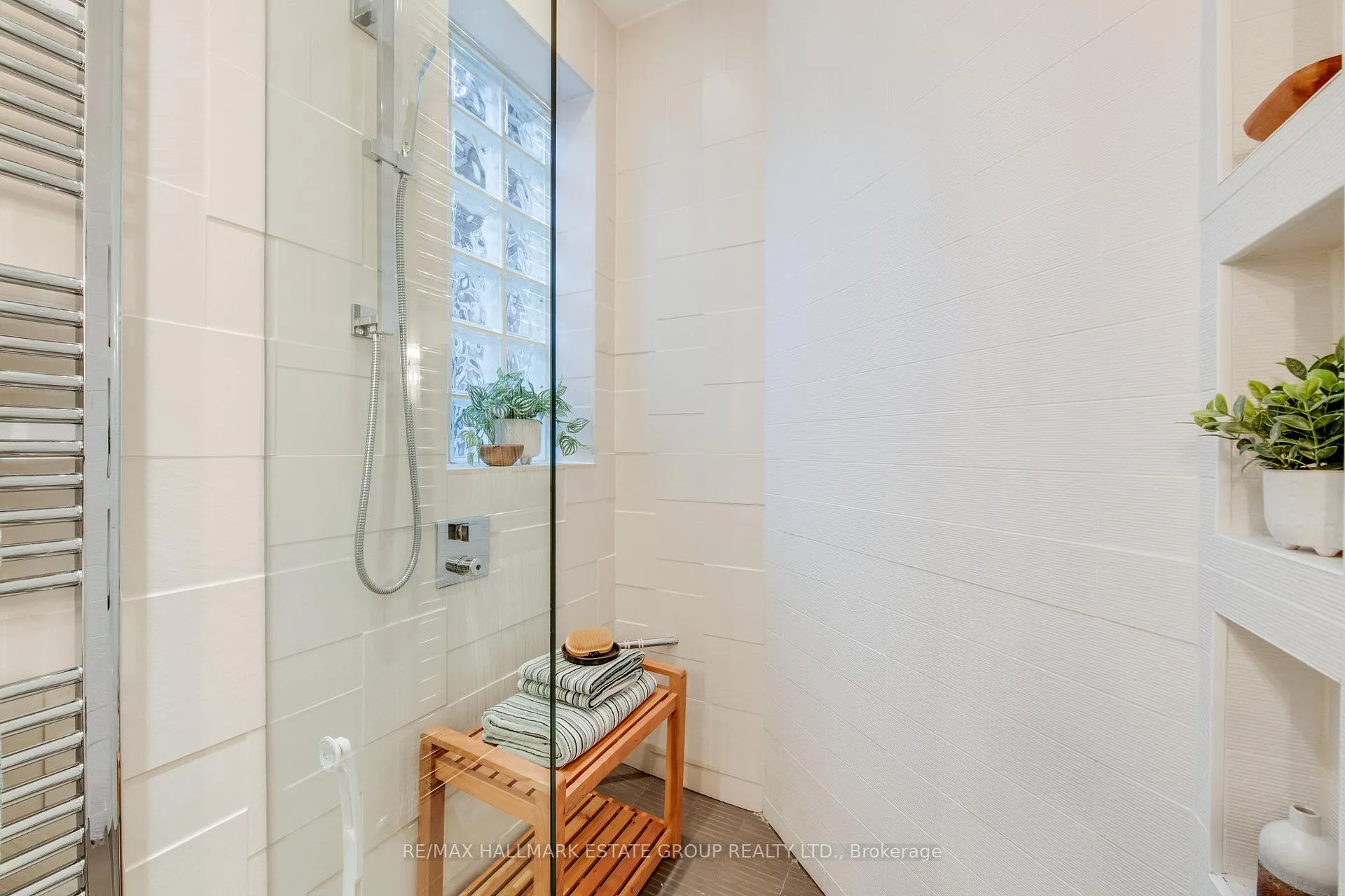 Photo 25 of 36 Hazelwood Avenue, Toronto, Blake-Jones — HOMEH