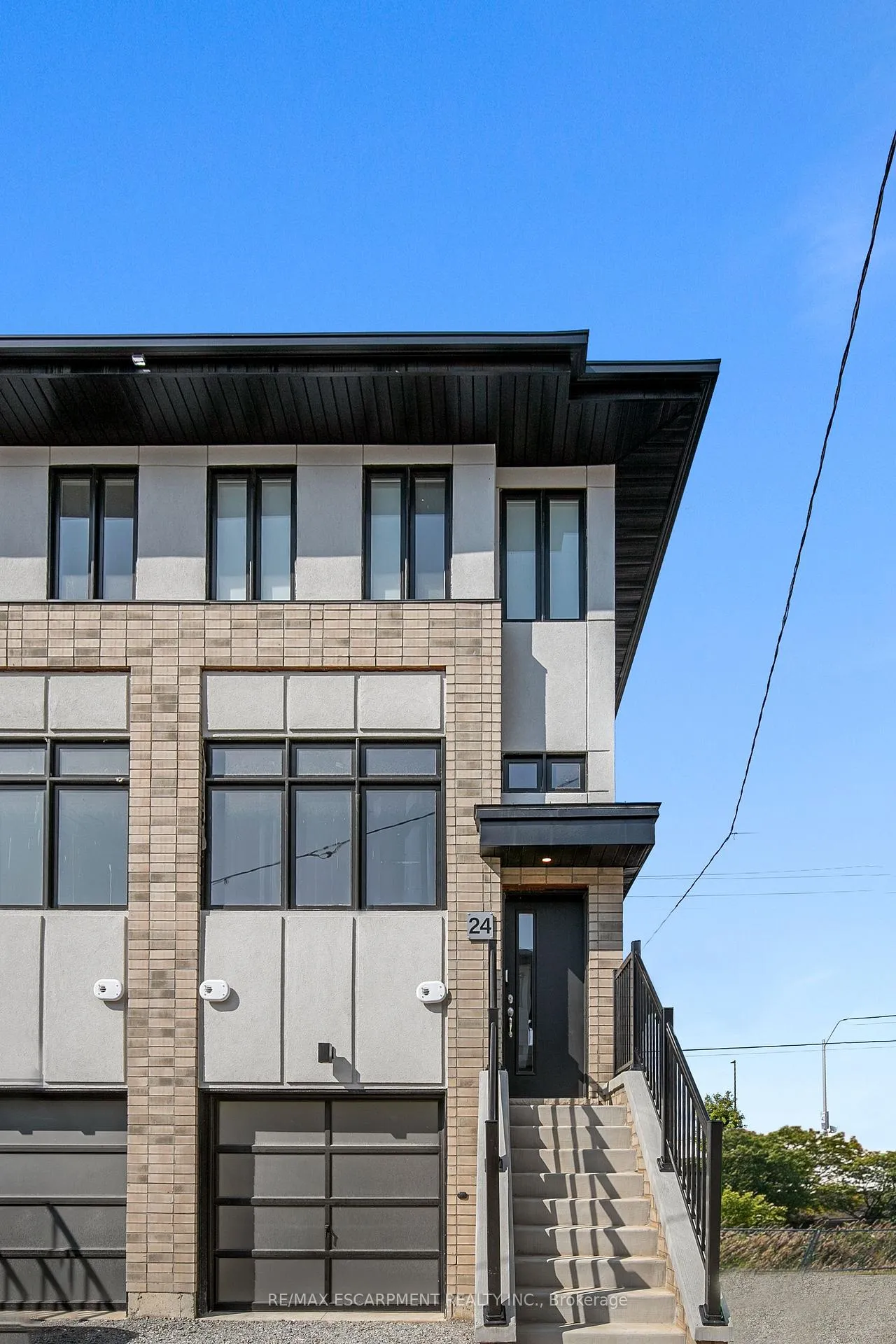 Photo 2 of Unit 24, 527 Shaver Road, Hamilton, Ancaster — HOMEH
