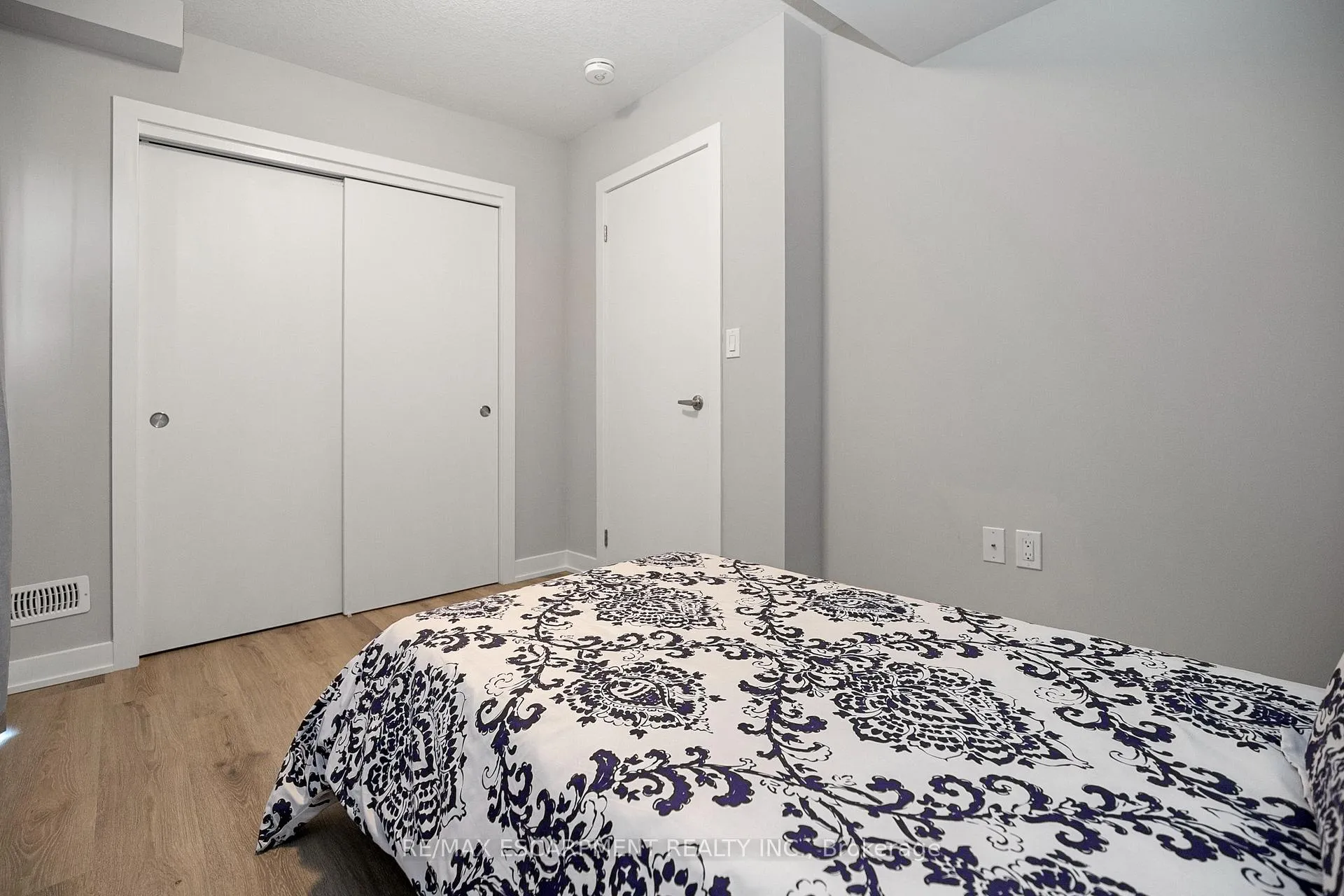 Photo 17 of Unit 24, 527 Shaver Road, Hamilton, Ancaster — HOMEH