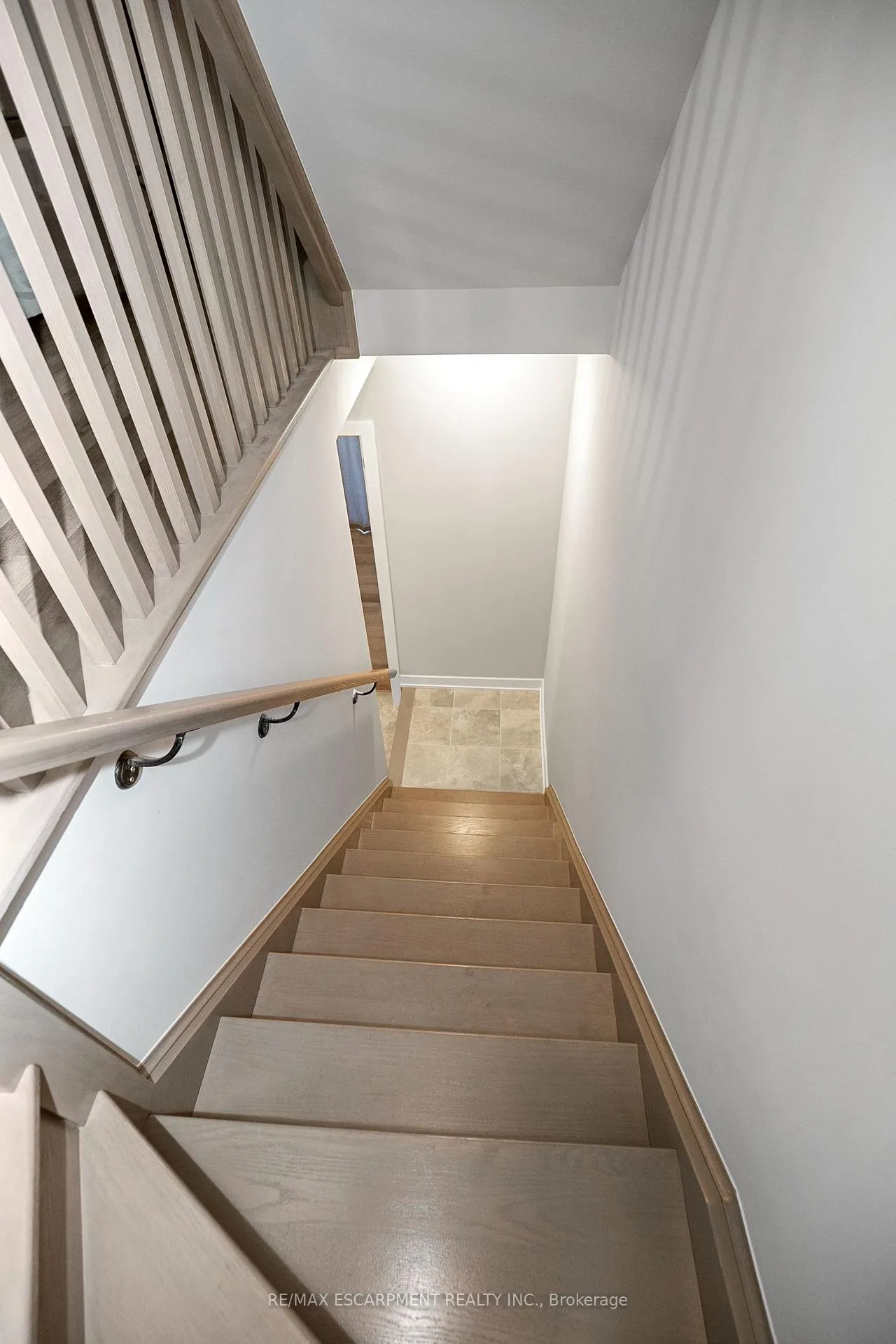 Photo 28 of Unit 24, 527 Shaver Road, Hamilton, Ancaster — HOMEH