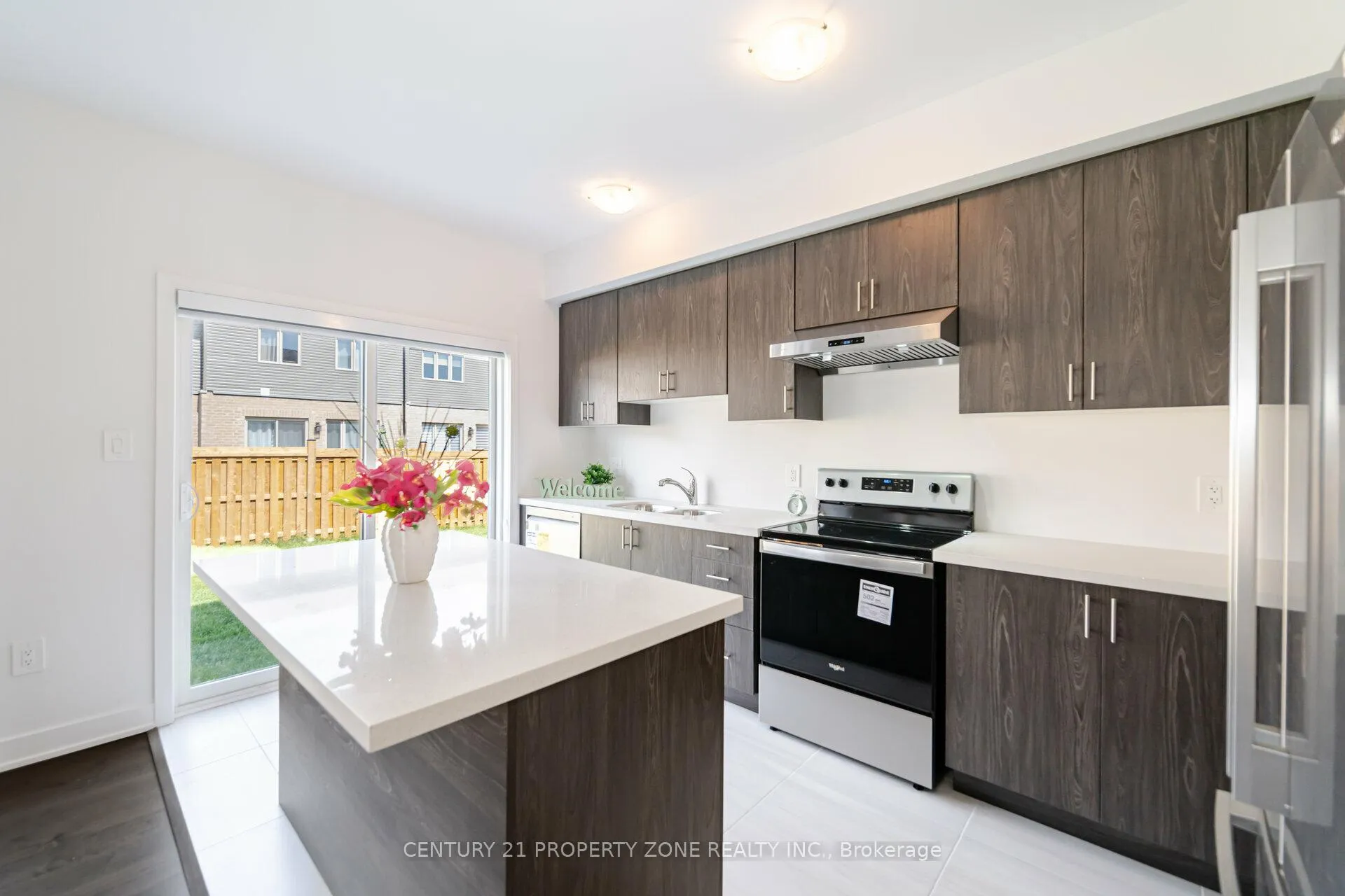 Photo 10 of 19 Evergreen Terrace S, Barrie, Painswick South — HOMEH