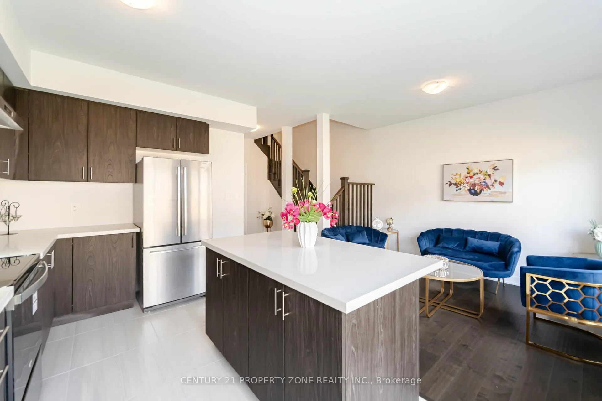 Photo 12 of 19 Evergreen Terrace S, Barrie, Painswick South — HOMEH