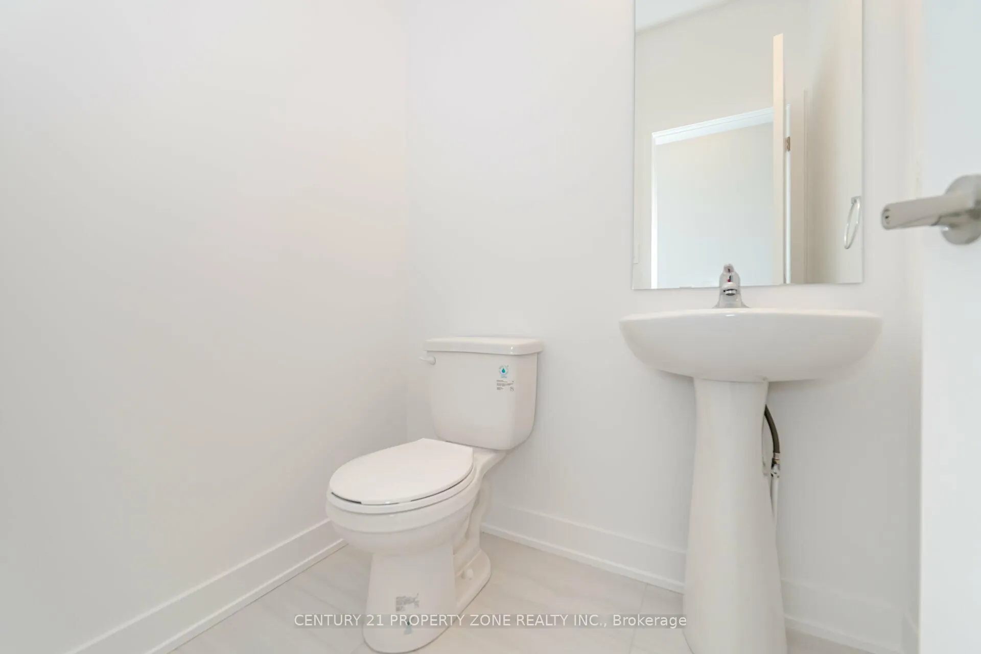 Photo 13 of 19 Evergreen Terrace S, Barrie, Painswick South — HOMEH