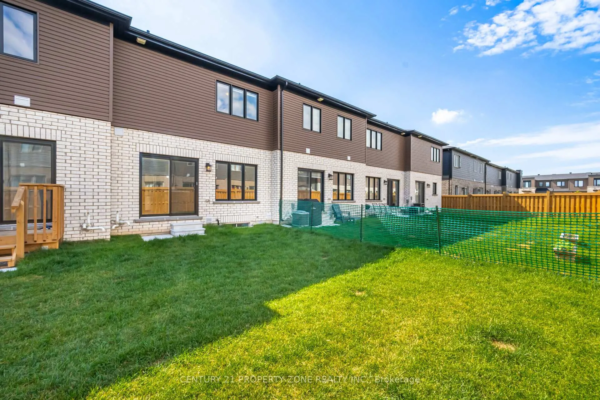 Photo 30 of 19 Evergreen Terrace S, Barrie, Painswick South — HOMEH