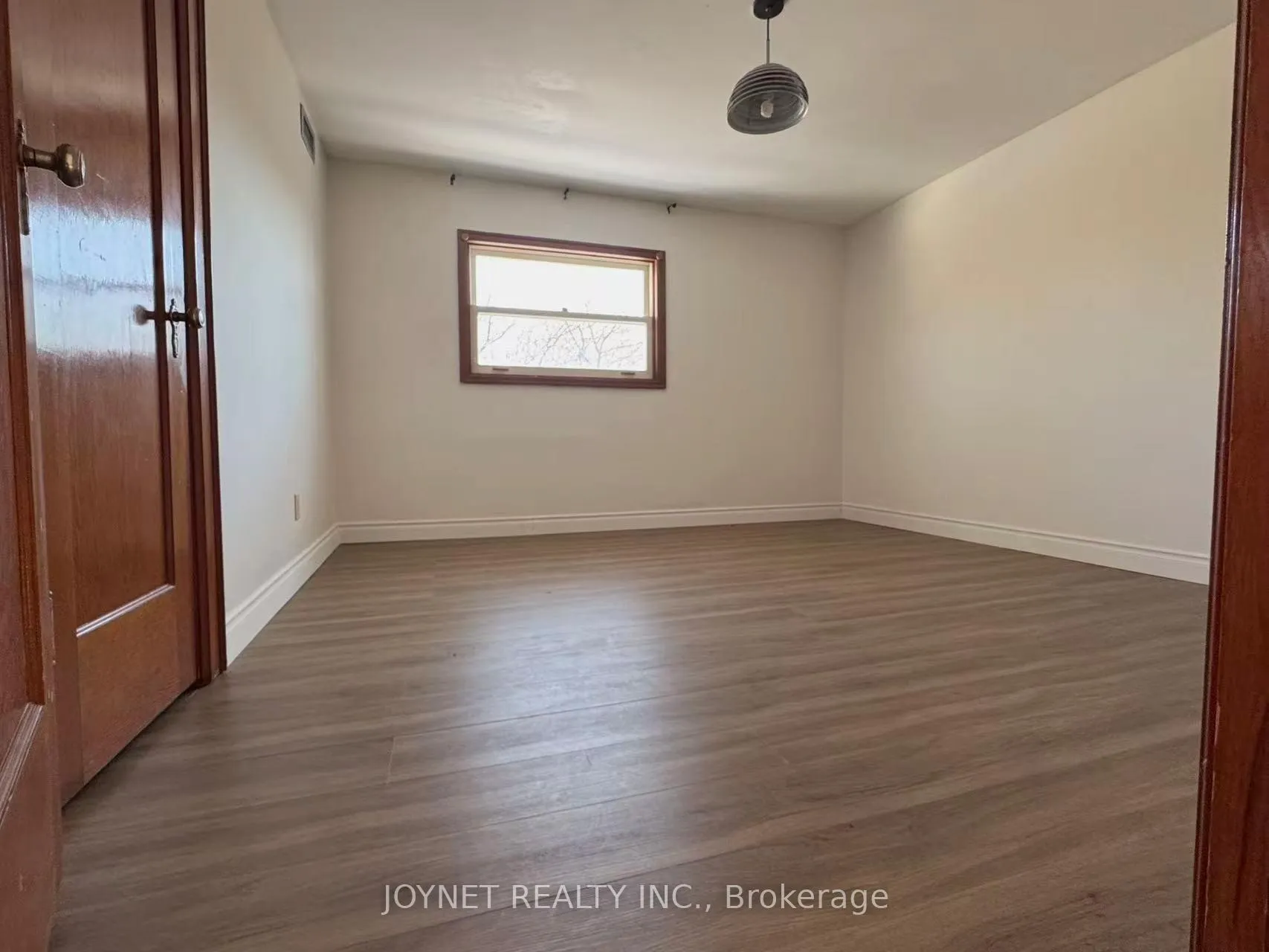 Photo 4 of 17 Eckardt Avenue, Markham, Unionville — HOMEH