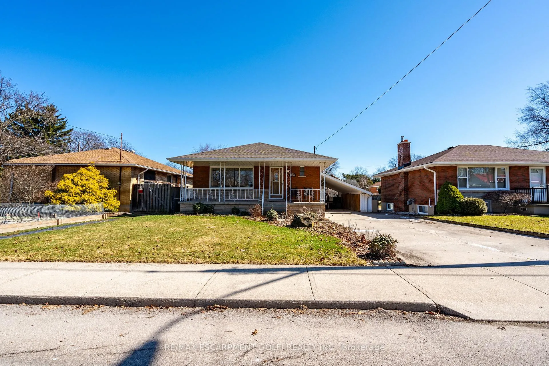 Photo 2 of 159 West 26TH Street, Hamilton, Westcliffe — HOMEH