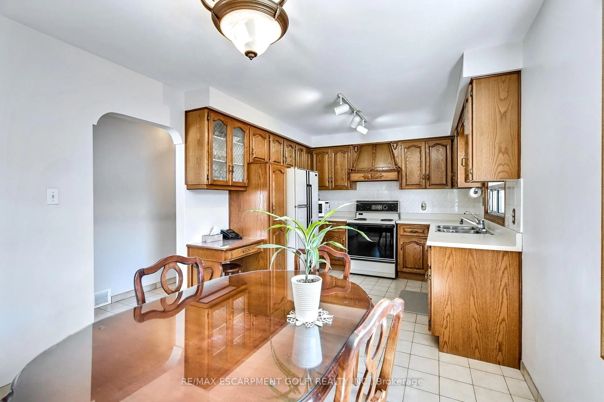 Photo 12 of 159 West 26TH Street, Hamilton, Westcliffe — HOMEH