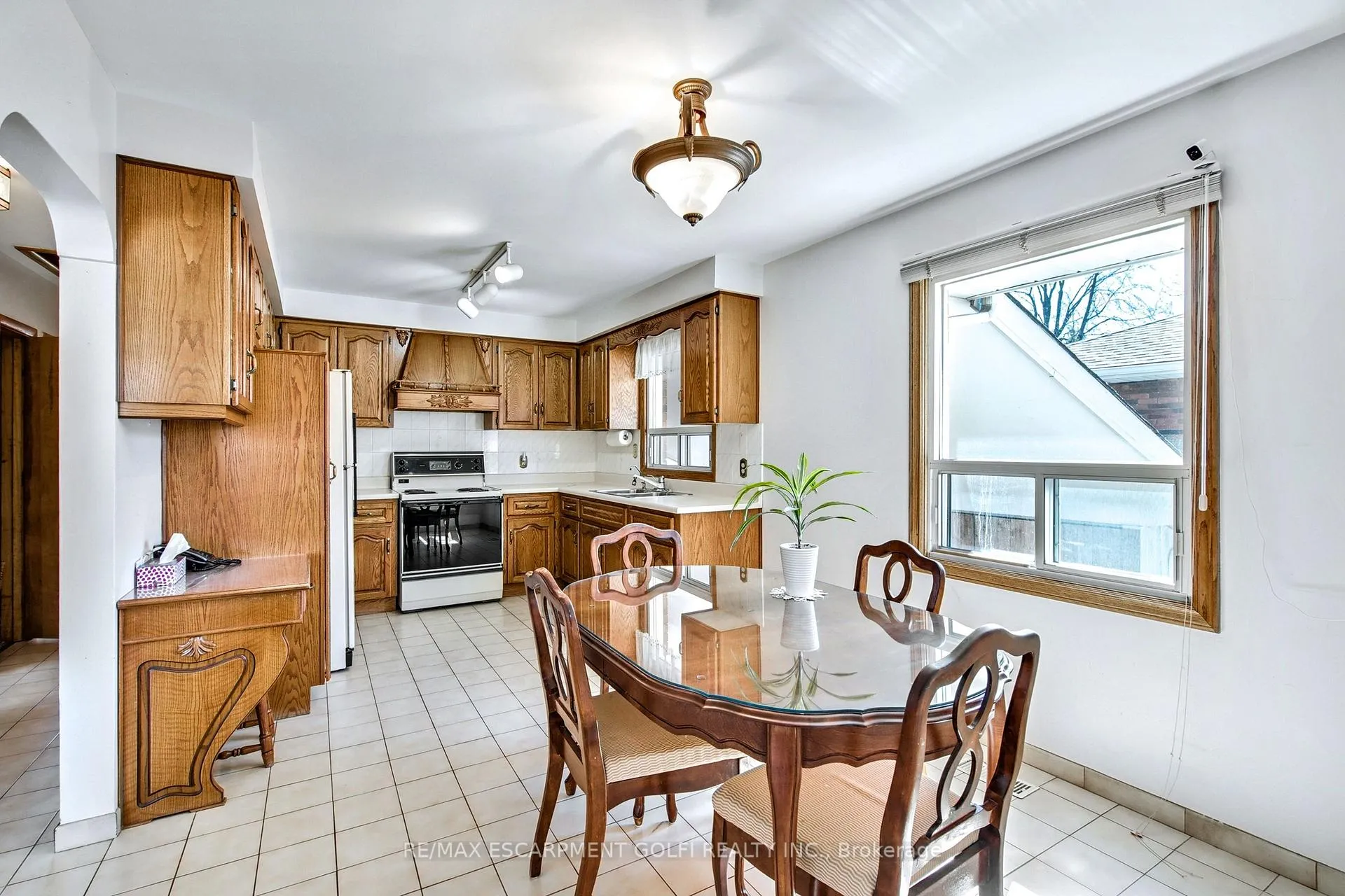 Photo 13 of 159 West 26TH Street, Hamilton, Westcliffe — HOMEH