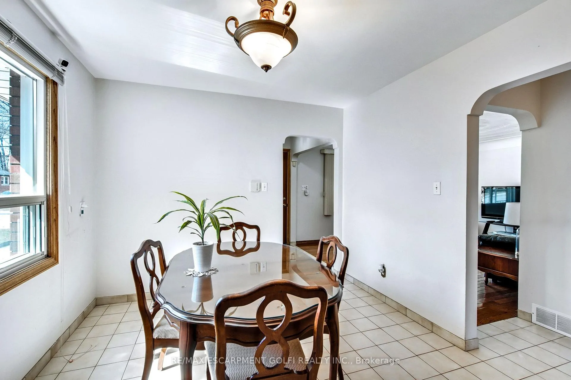 Photo 14 of 159 West 26TH Street, Hamilton, Westcliffe — HOMEH