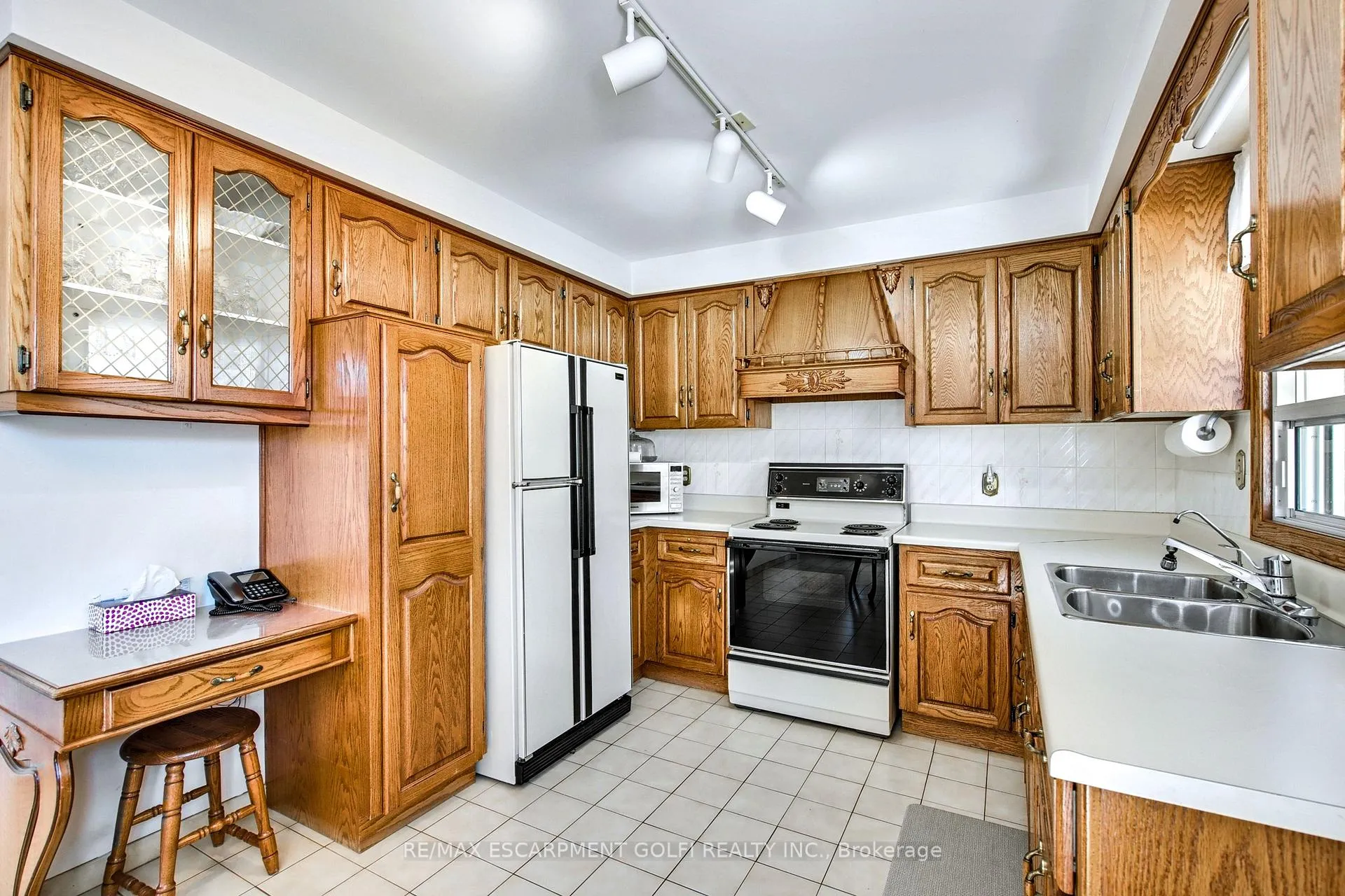 Photo 16 of 159 West 26TH Street, Hamilton, Westcliffe — HOMEH