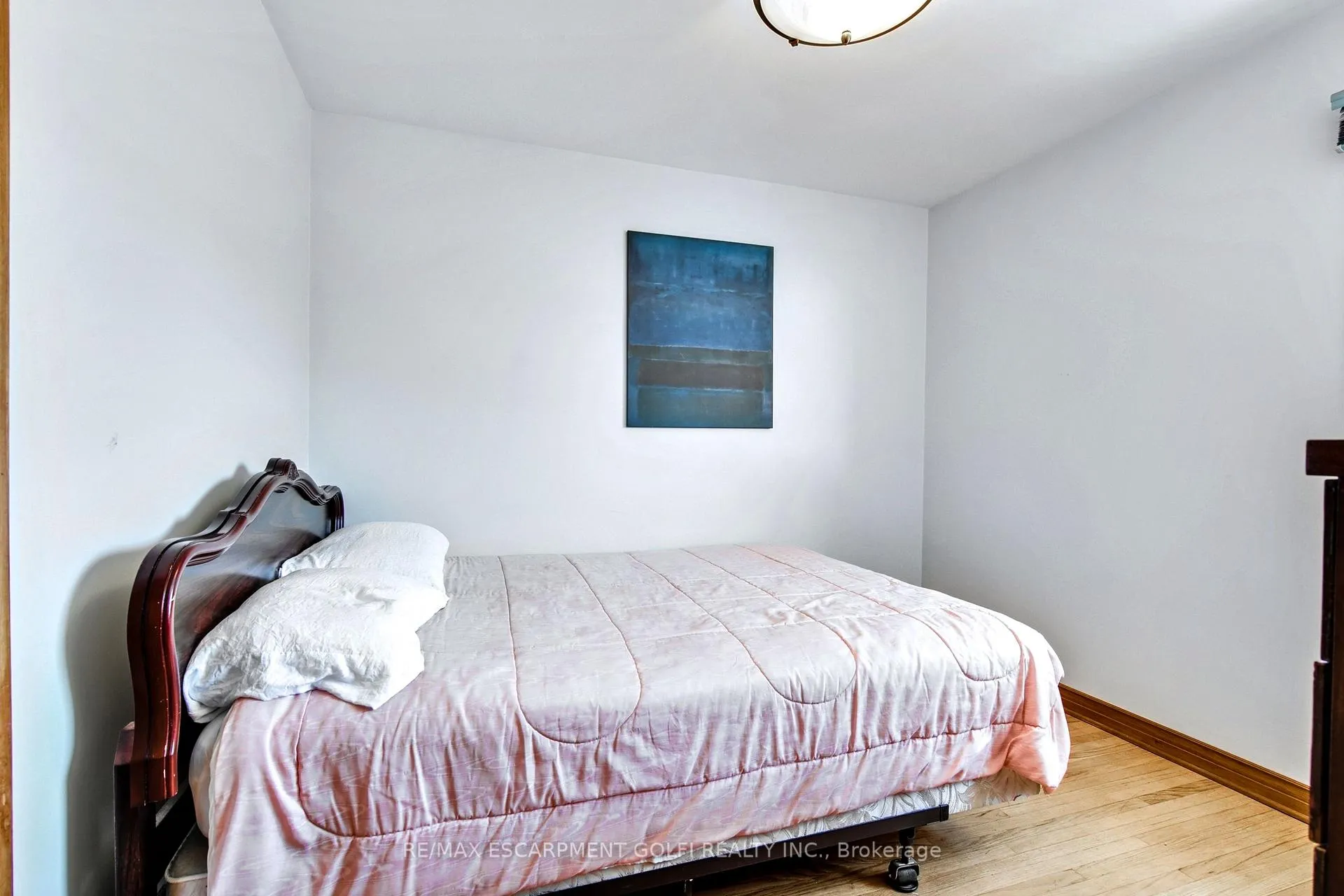 Photo 20 of 159 West 26TH Street, Hamilton, Westcliffe — HOMEH