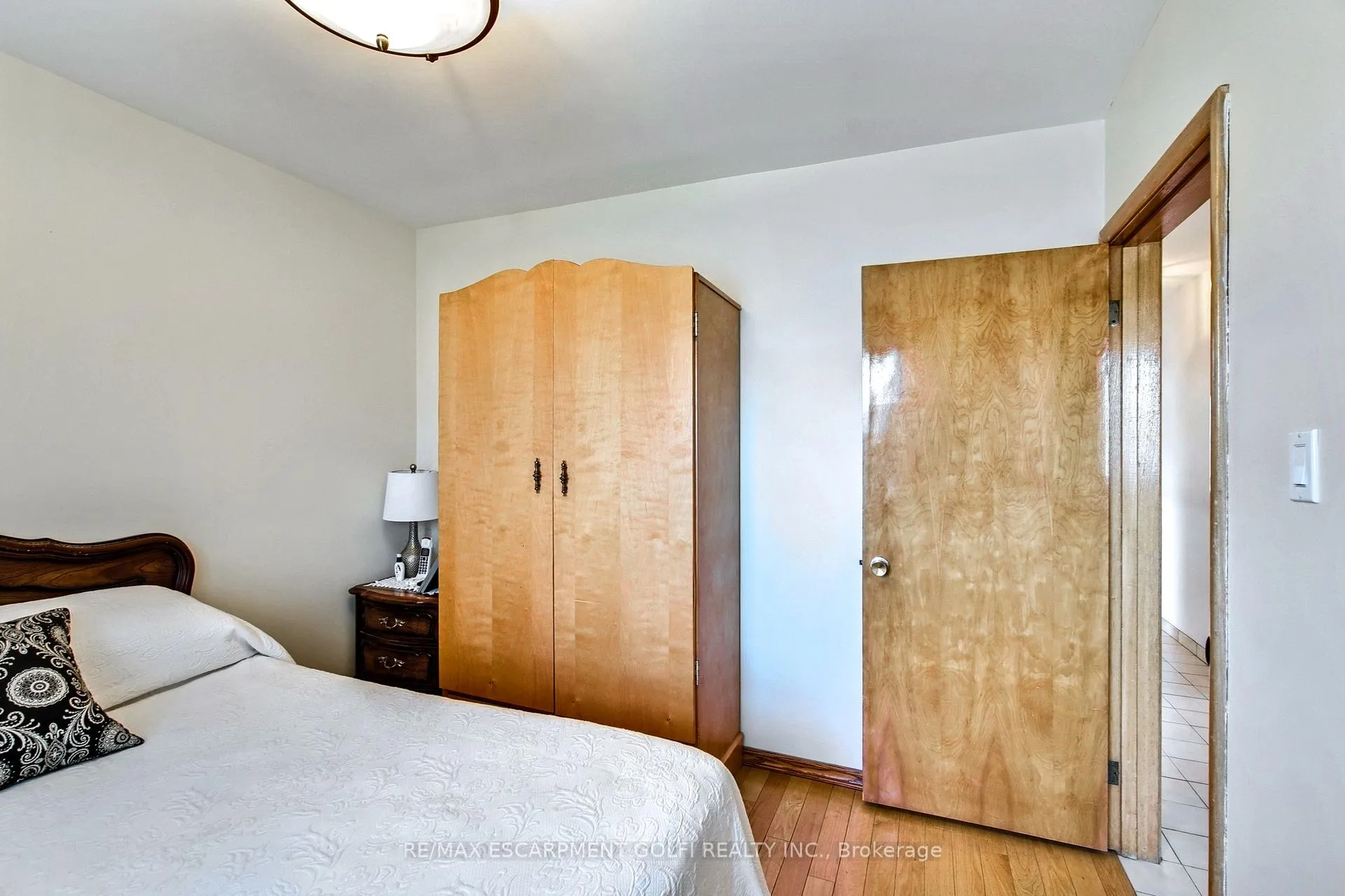 Photo 23 of 159 West 26TH Street, Hamilton, Westcliffe — HOMEH
