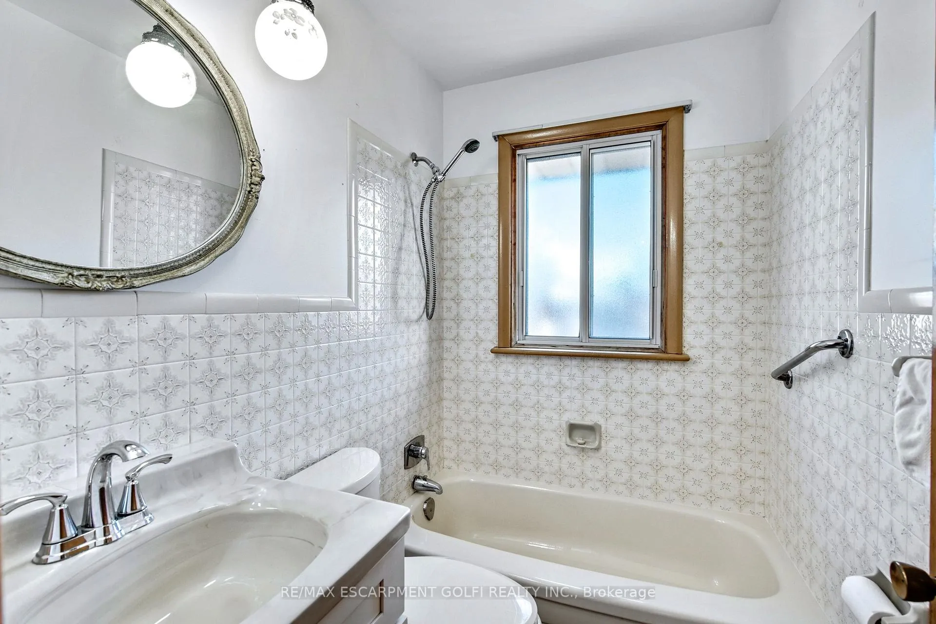 Photo 24 of 159 West 26TH Street, Hamilton, Westcliffe — HOMEH