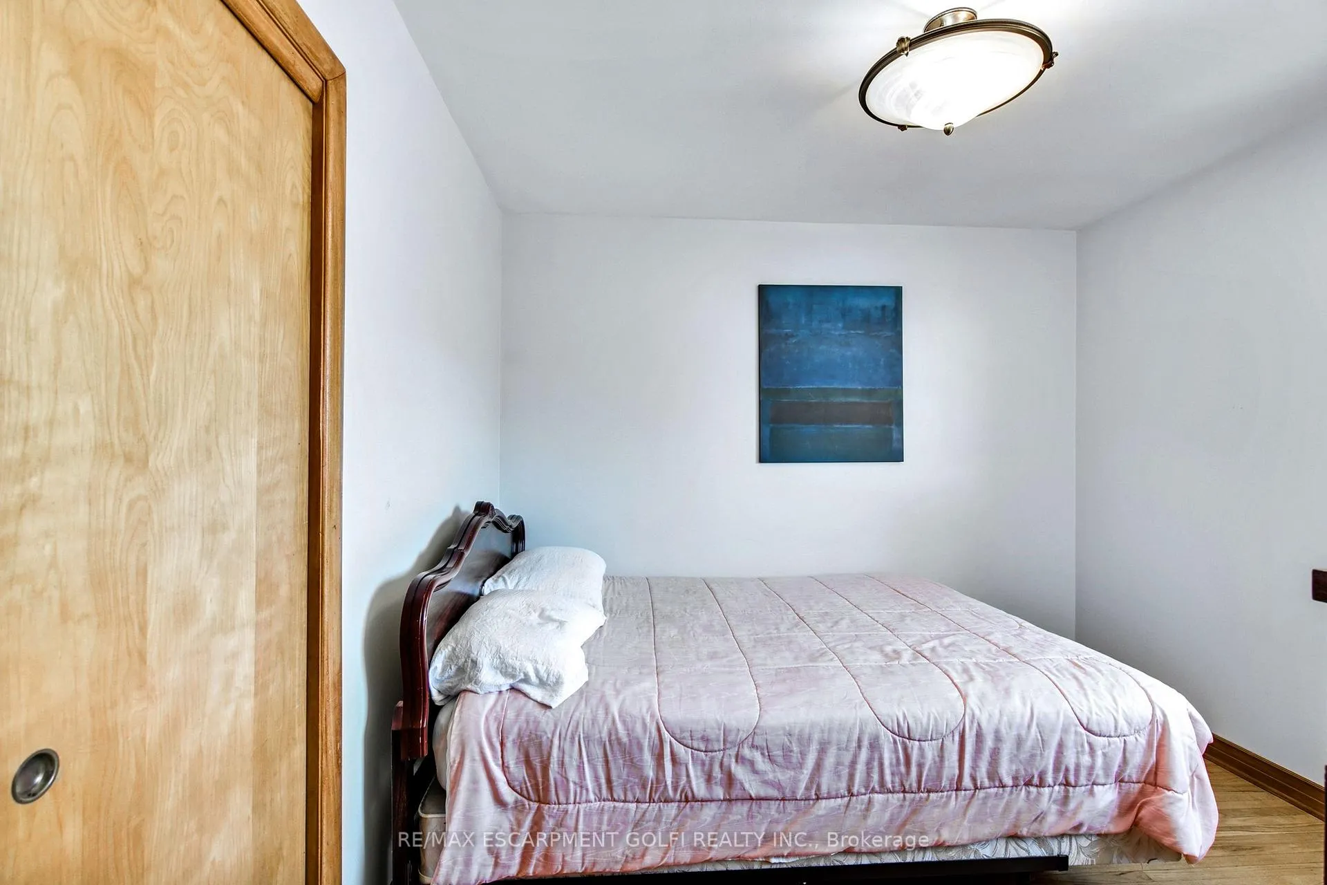 Photo 25 of 159 West 26TH Street, Hamilton, Westcliffe — HOMEH