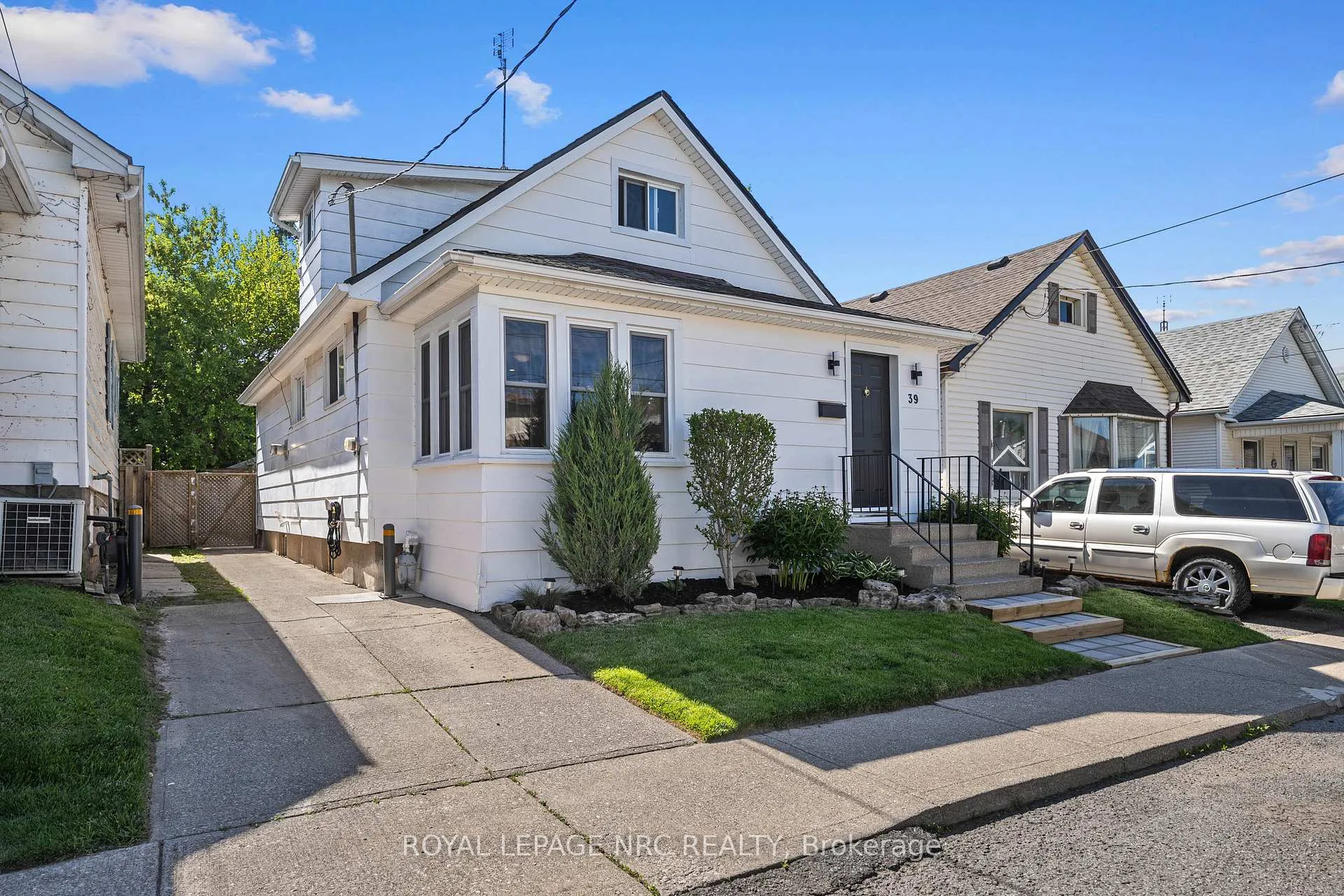 Photo 1 of 39 Richmond Avenue, St. Catharines, E. Chester — HOMEH