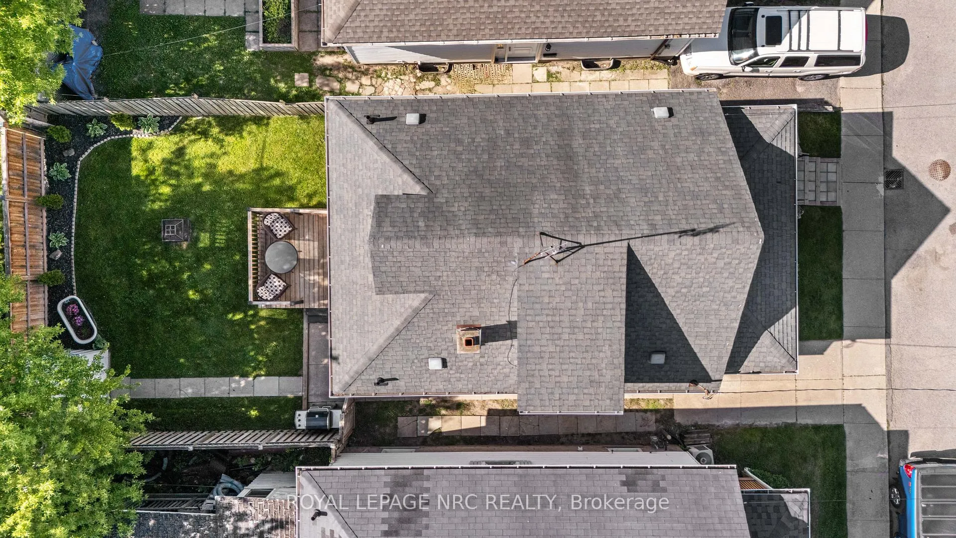 Photo 2 of 39 Richmond Avenue, St. Catharines, E. Chester — HOMEH