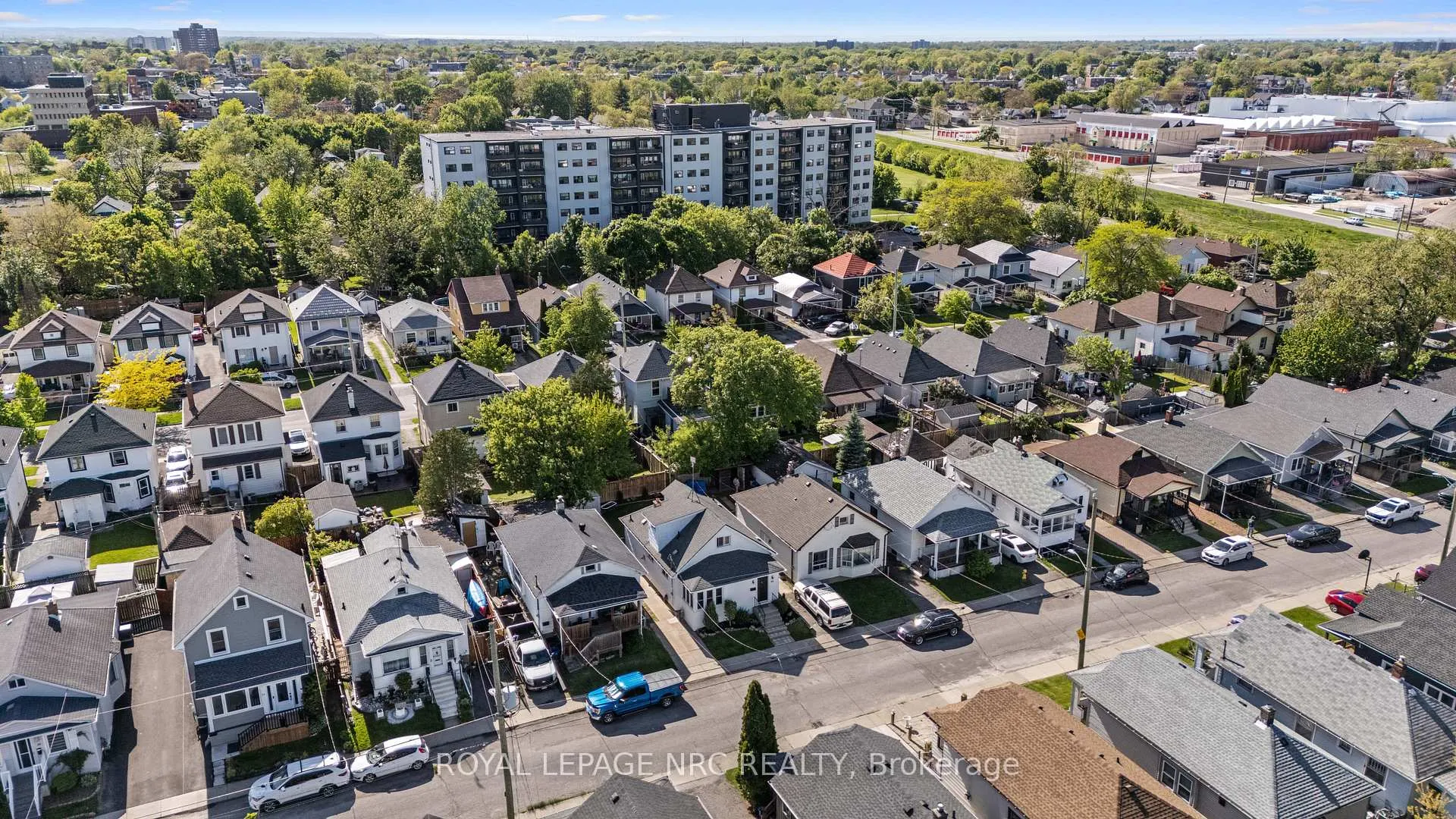 Photo 39 of 39 Richmond Avenue, St. Catharines, E. Chester — HOMEH