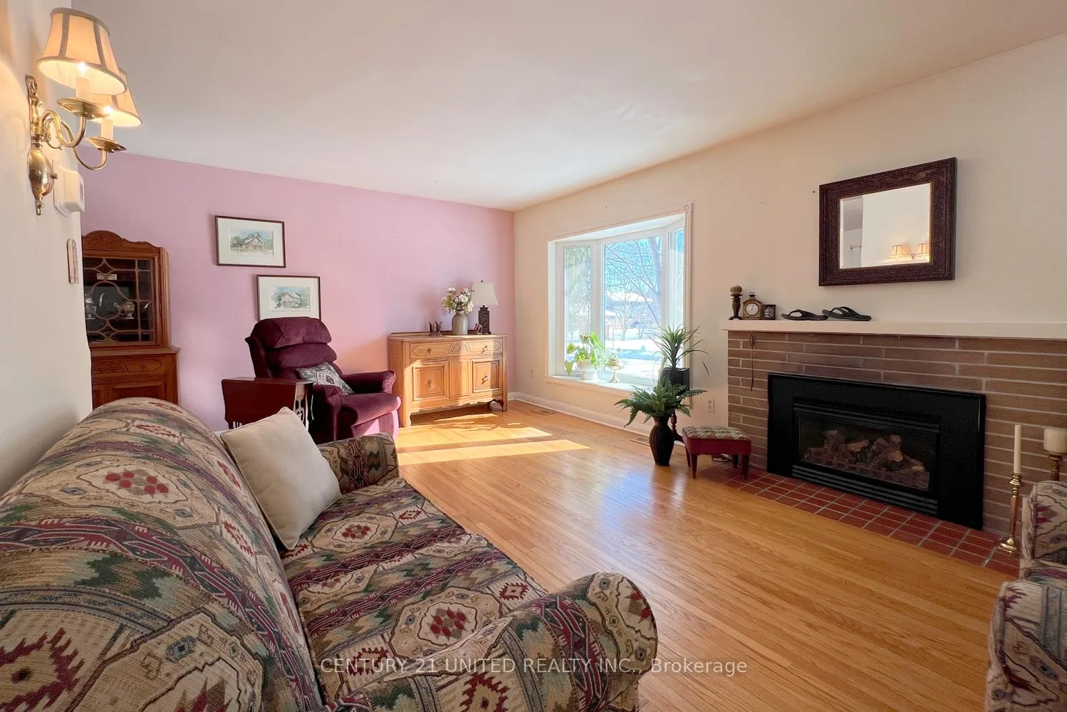 Photo 10 of 28 Weller Crescent, Peterborough, Monaghan Ward 2 — HOMEH