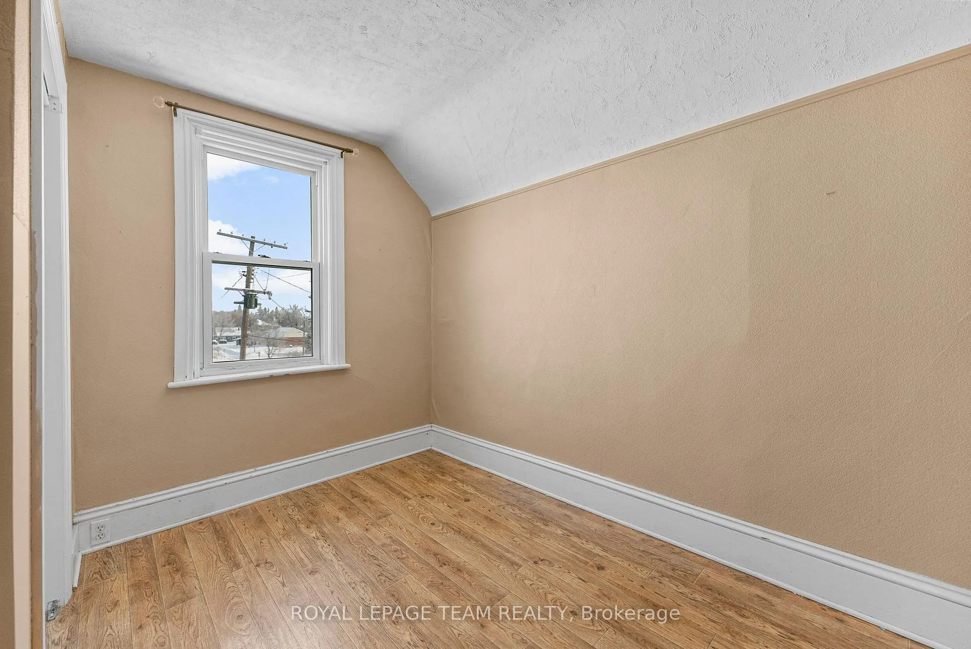 Photo 23 of 48 Havey Street, Arnprior — HOMEH