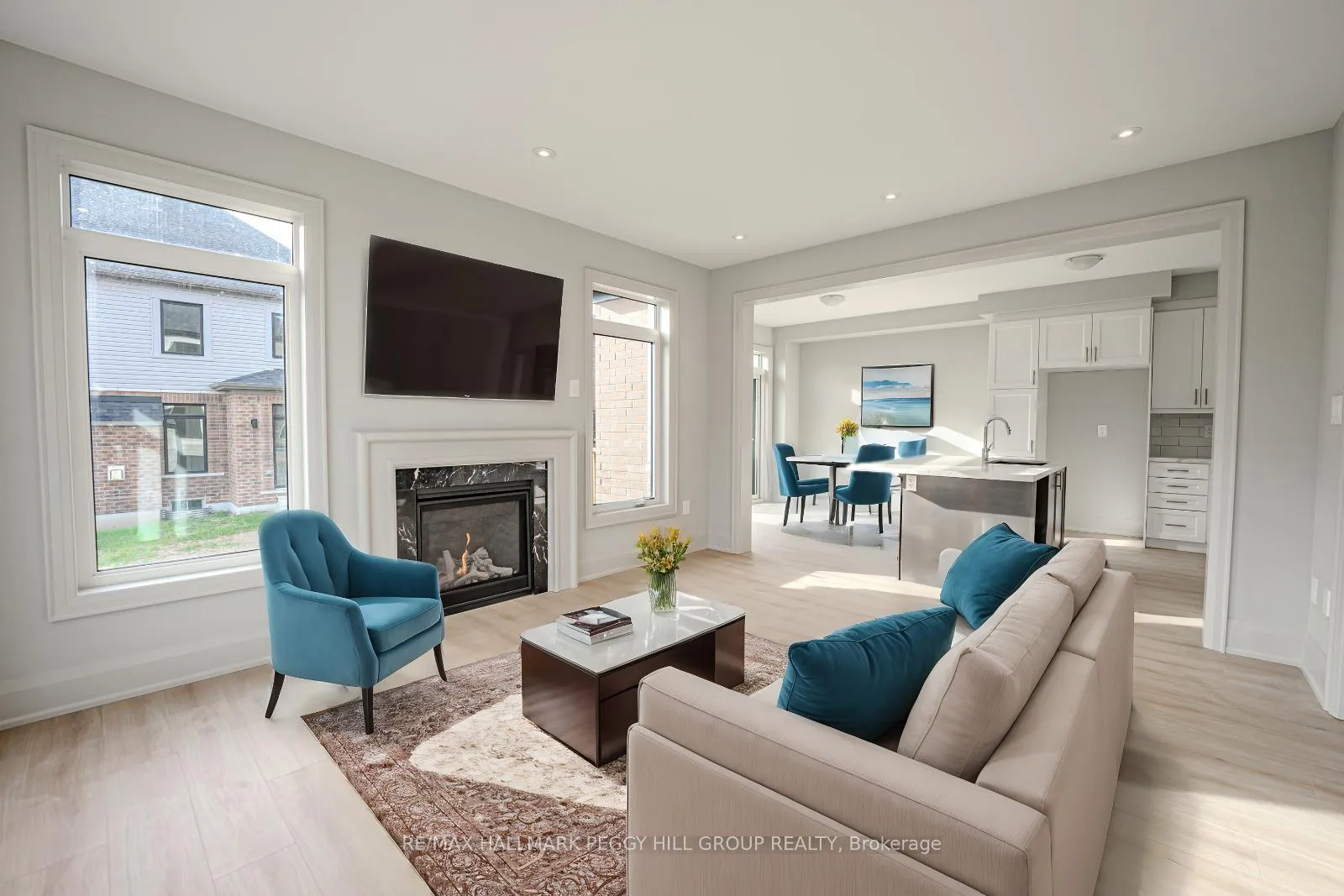 Photo 6 of 17 Amsterdam Drive, Barrie, Rural Barrie Southeast — HOMEH