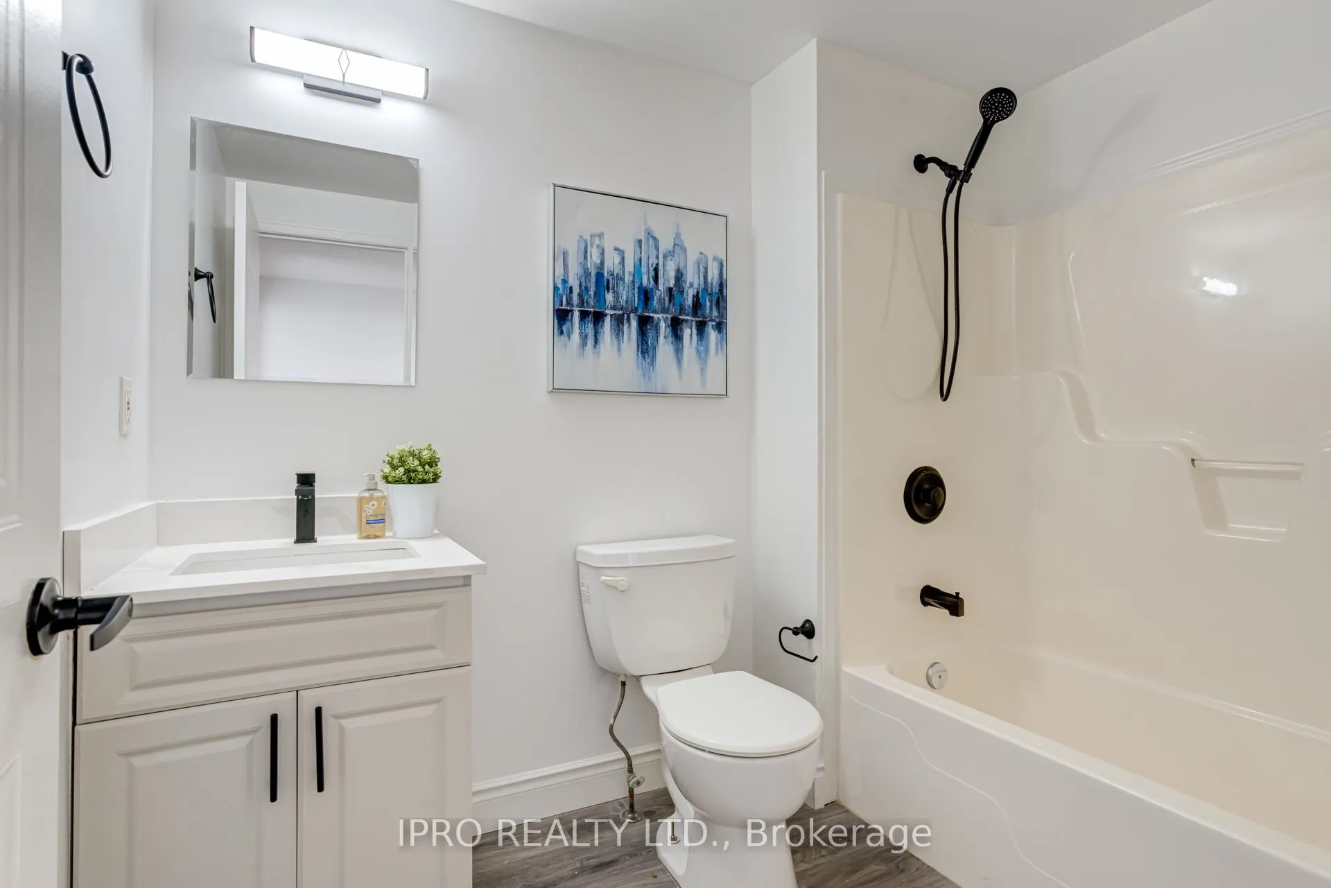 Photo 39 of 552 Dansbury Drive, Waterloo — HOMEH