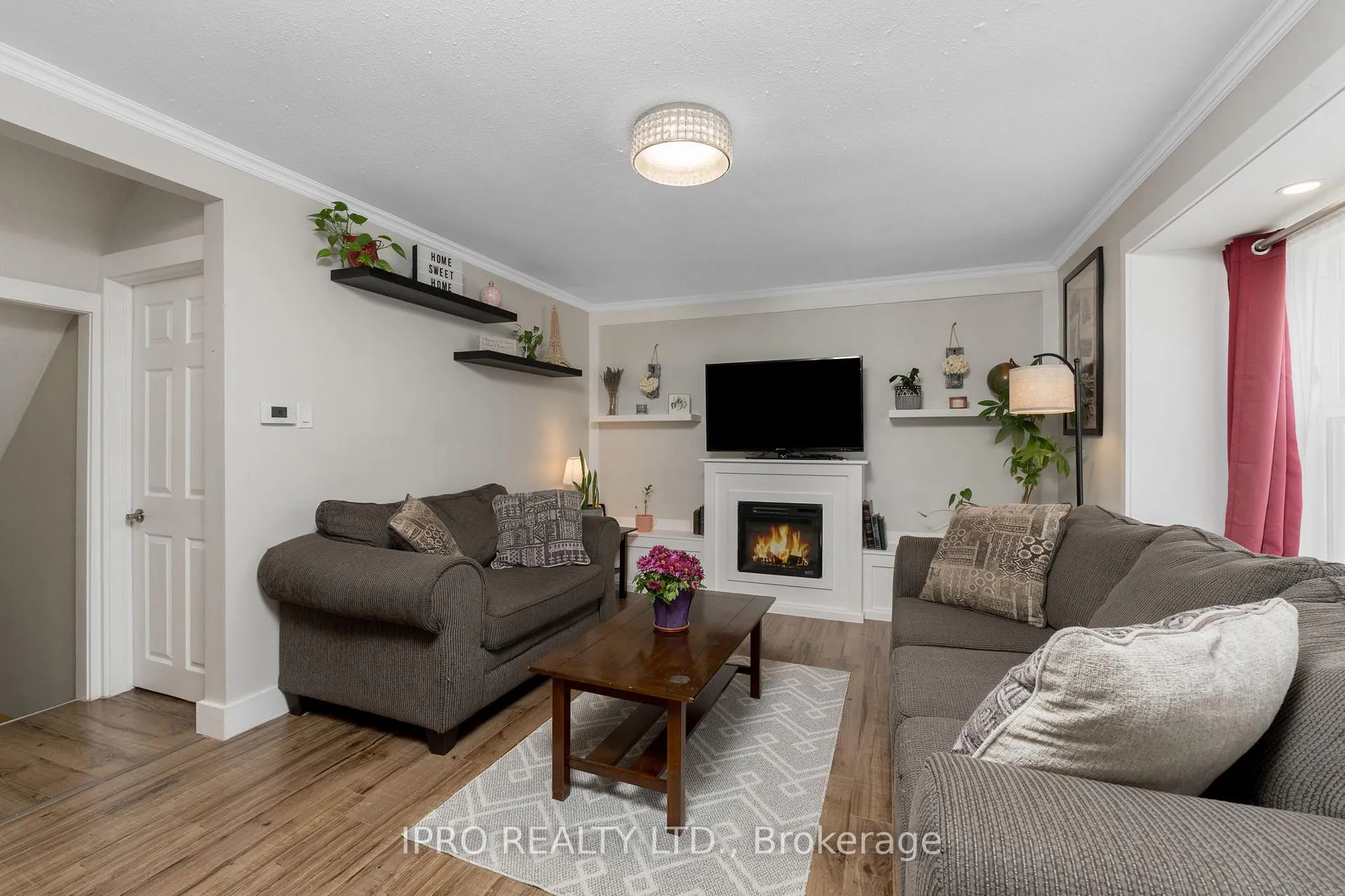 Photo 8 of 74 Armstrong Avenue, Hamilton, McQuesten — HOMEH
