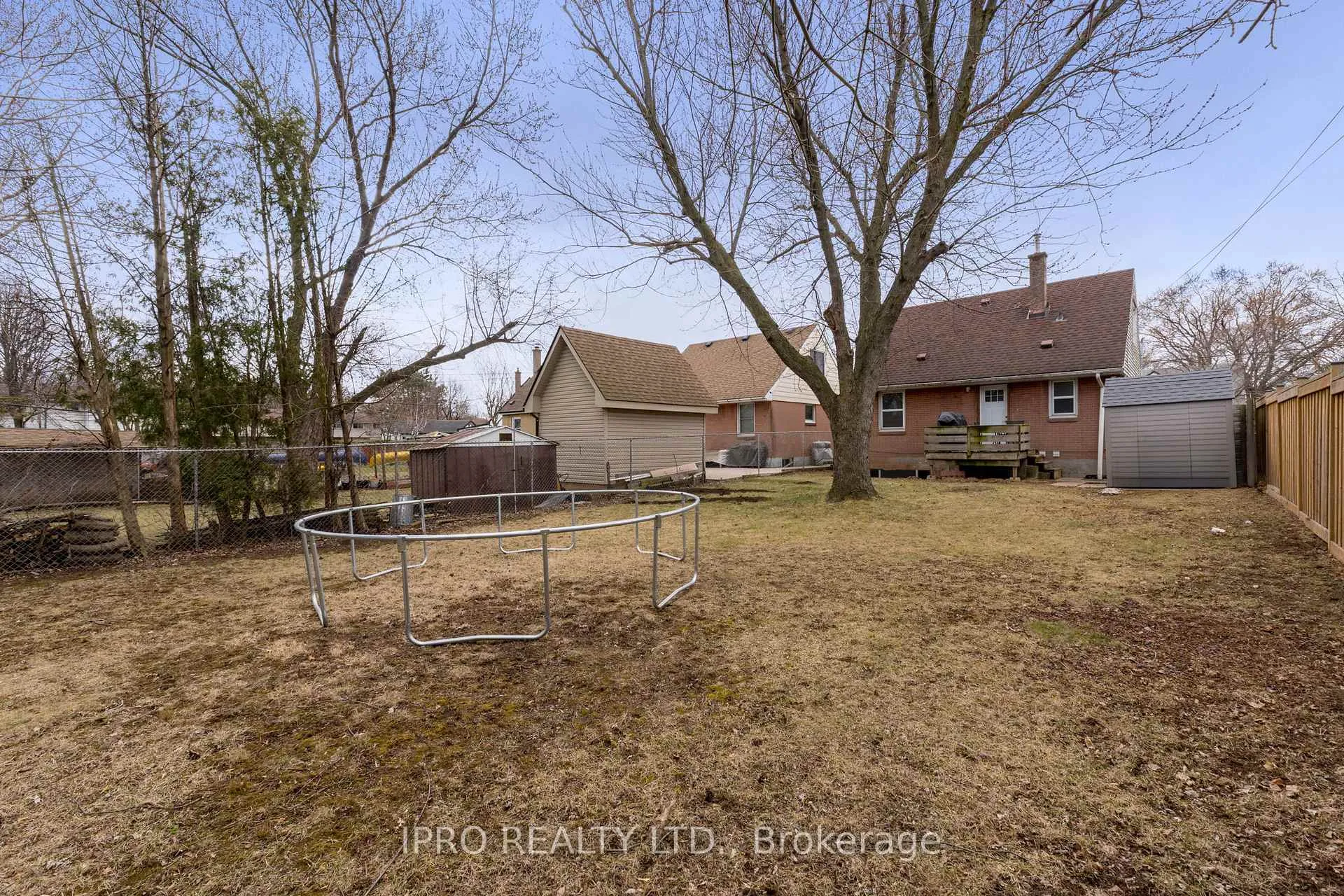 Photo 24 of 74 Armstrong Avenue, Hamilton, McQuesten — HOMEH