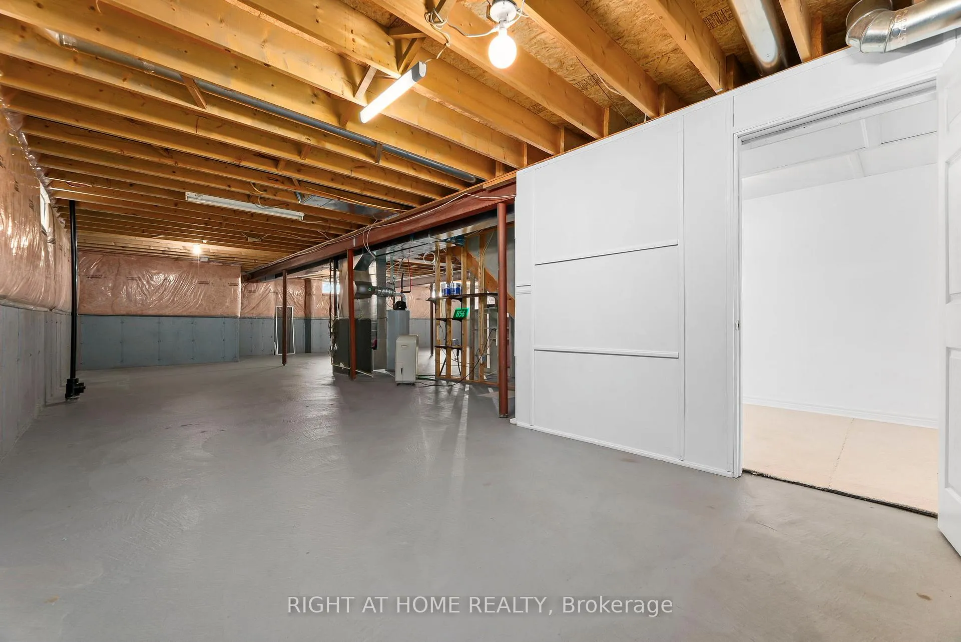 Photo 32 of 56 Elmwood Avenue, Brock, Beaverton — HOMEH