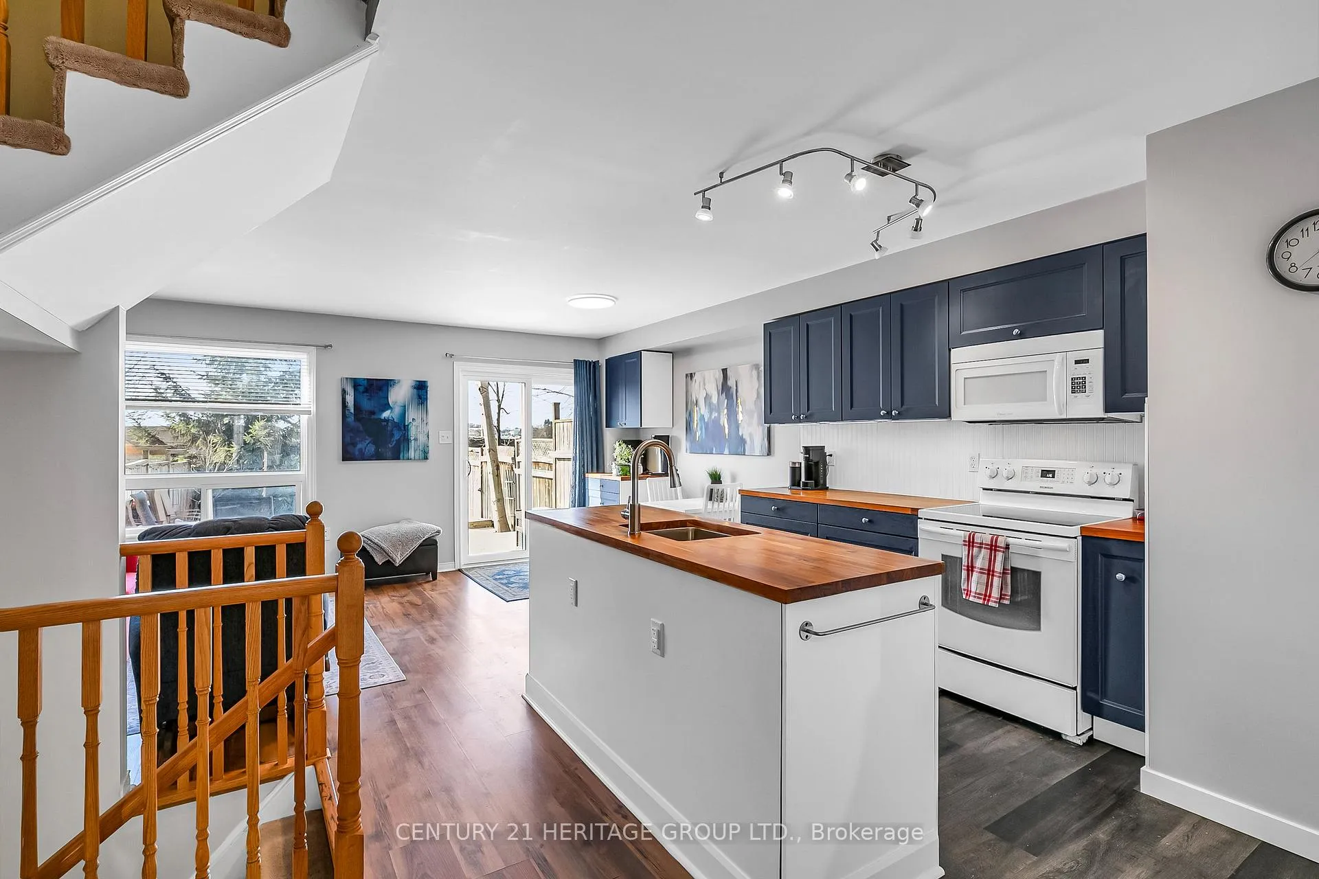 Photo 6 of 82 Smith Street, New Tecumseth, Alliston — HOMEH