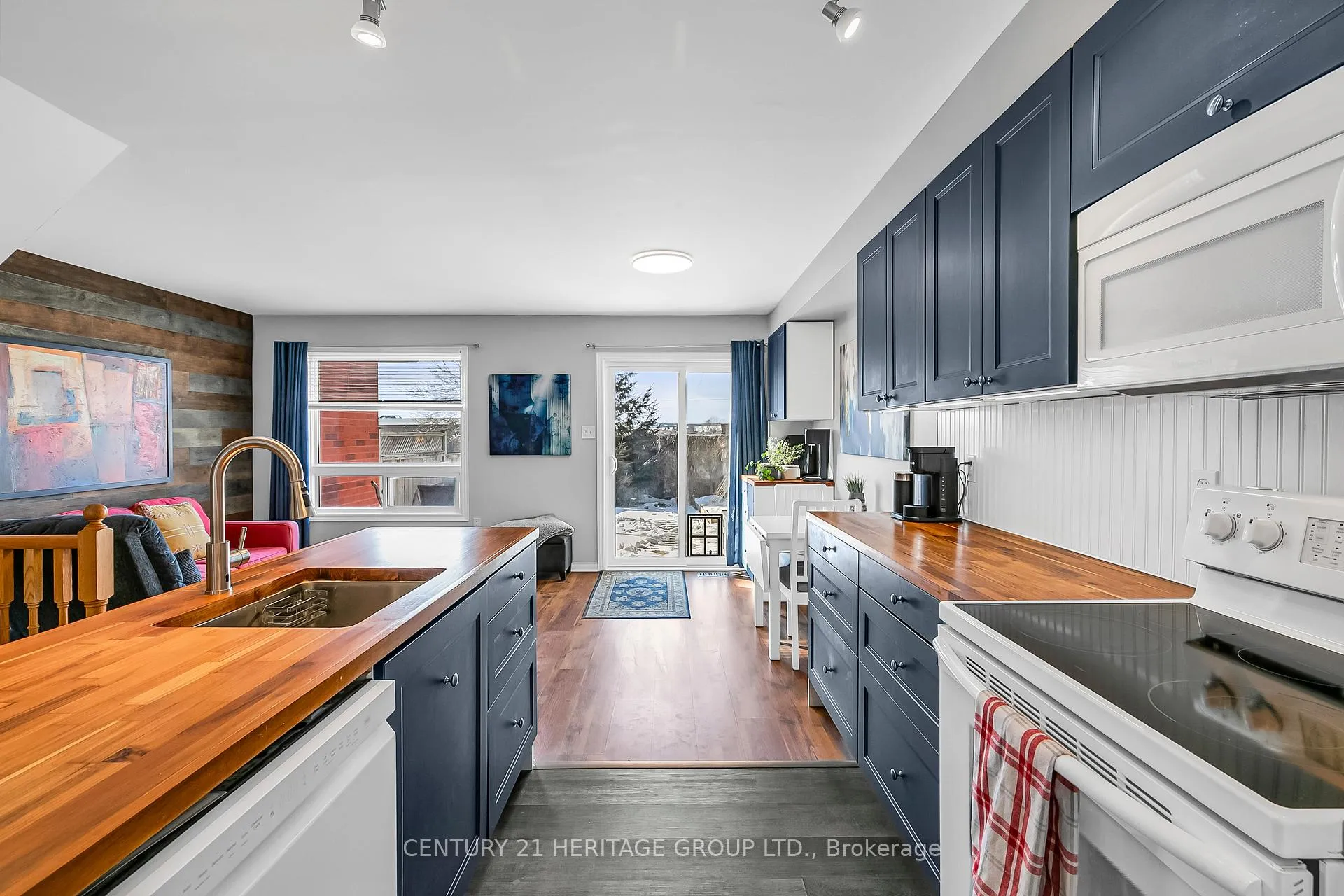 Photo 13 of 82 Smith Street, New Tecumseth, Alliston — HOMEH