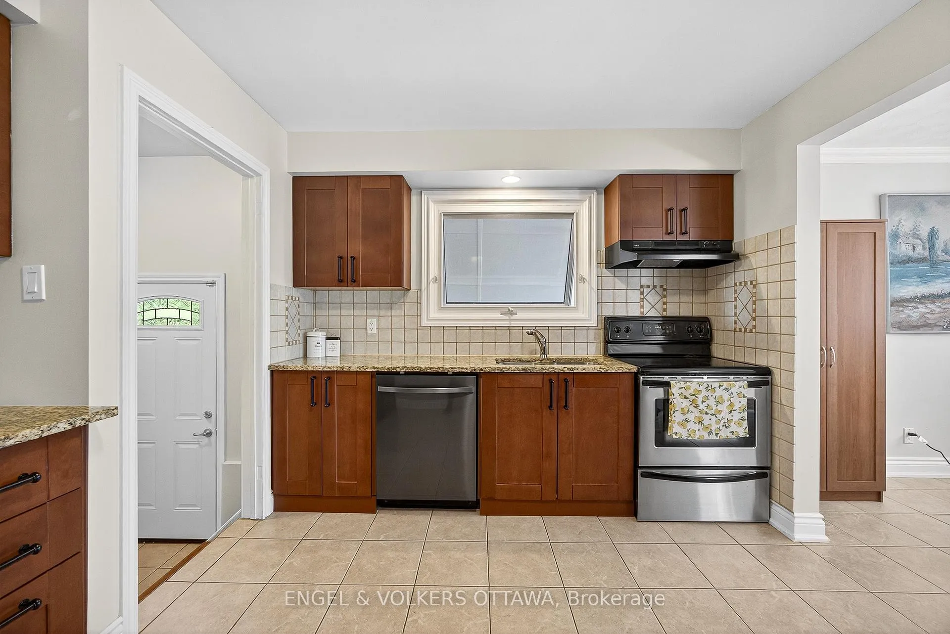Photo 11 of 1291 Notting Hill Avenue, Ottawa, Ellwood — HOMEH