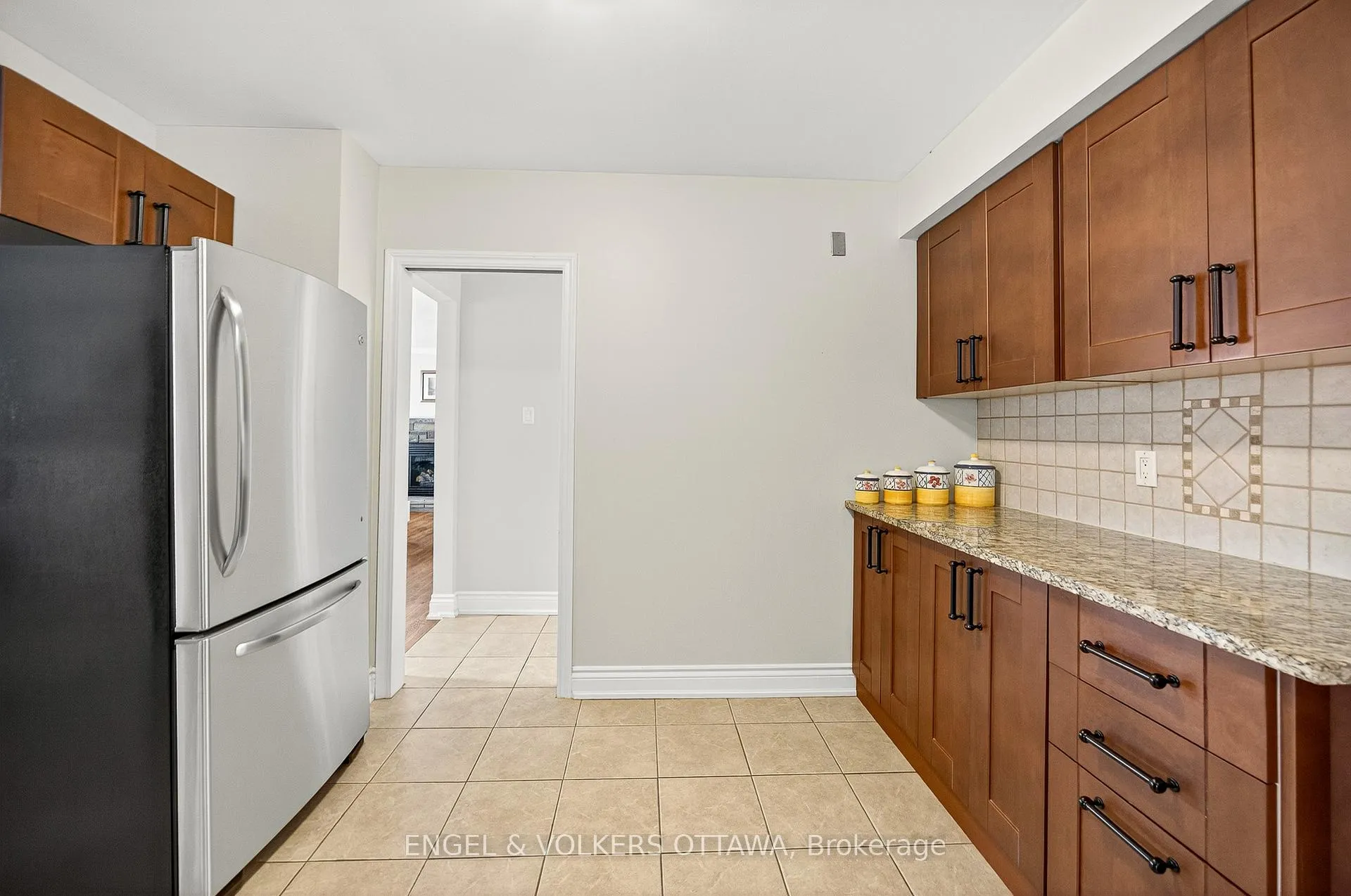 Photo 12 of 1291 Notting Hill Avenue, Ottawa, Ellwood — HOMEH