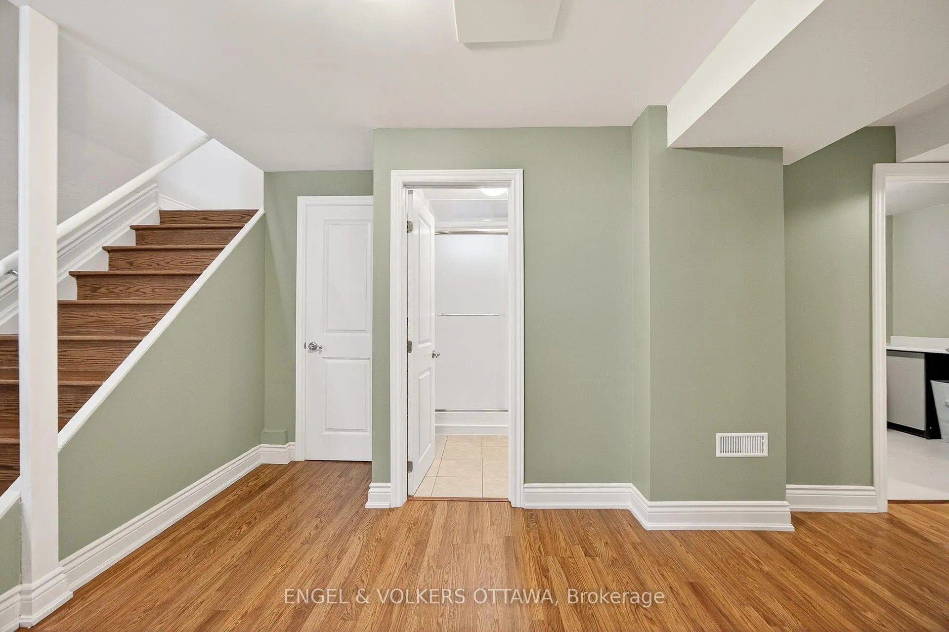Photo 21 of 1291 Notting Hill Avenue, Ottawa, Ellwood — HOMEH