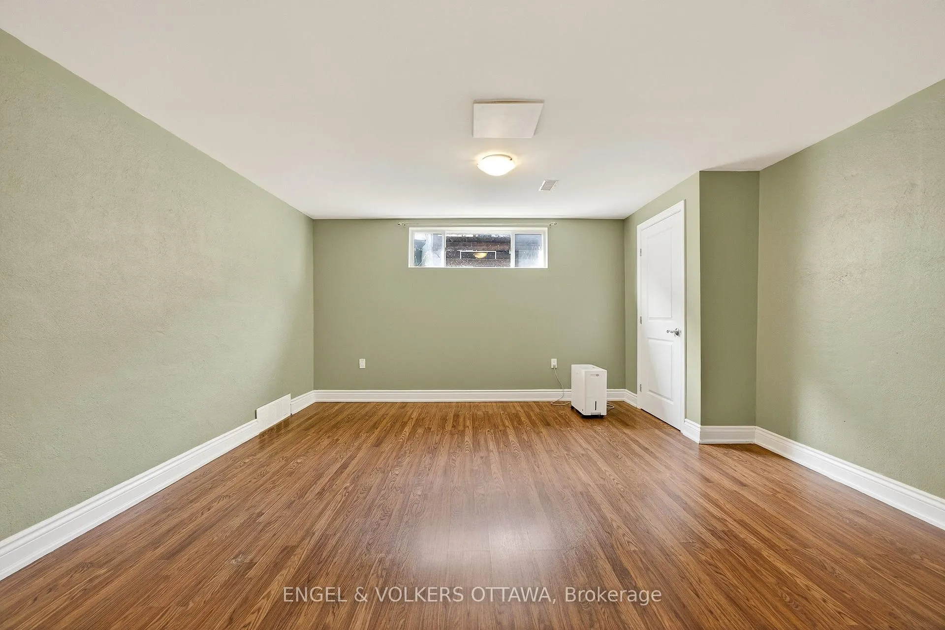 Photo 24 of 1291 Notting Hill Avenue, Ottawa, Ellwood — HOMEH