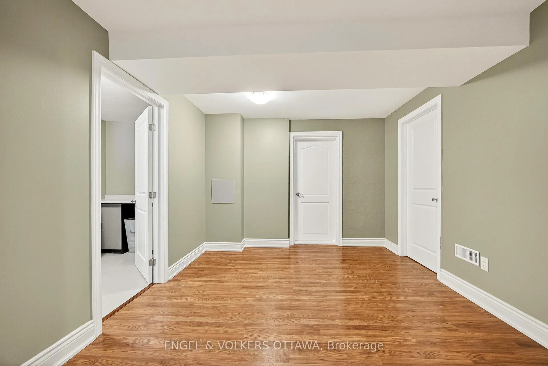 Photo 28 of 1291 Notting Hill Avenue, Ottawa, Ellwood — HOMEH