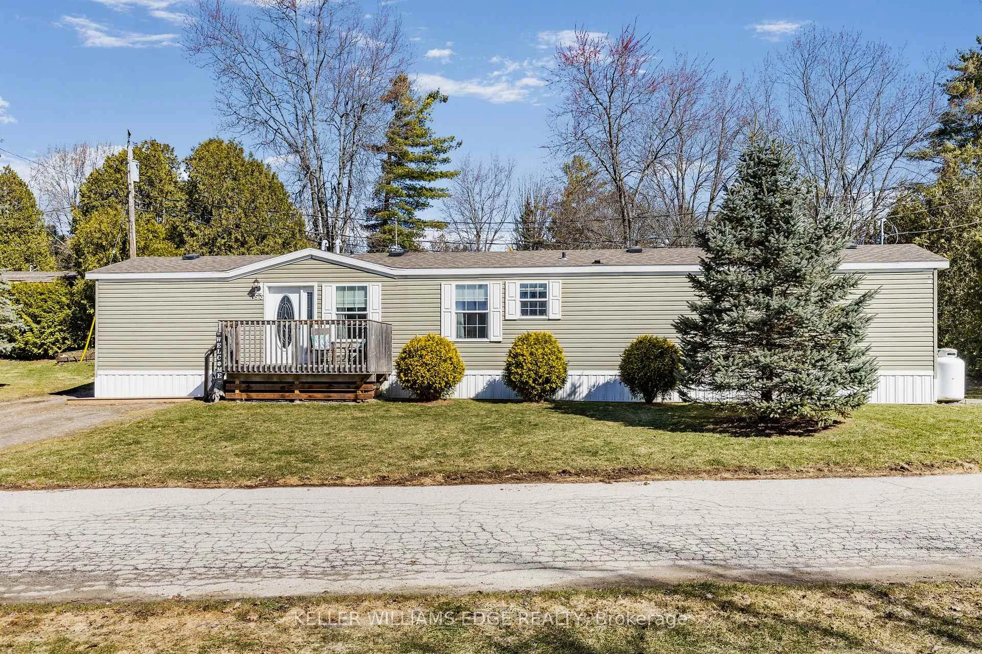 Photo 1 of 53 Hillside Crescent, Hamilton, Rural Flamborough — HOMEH