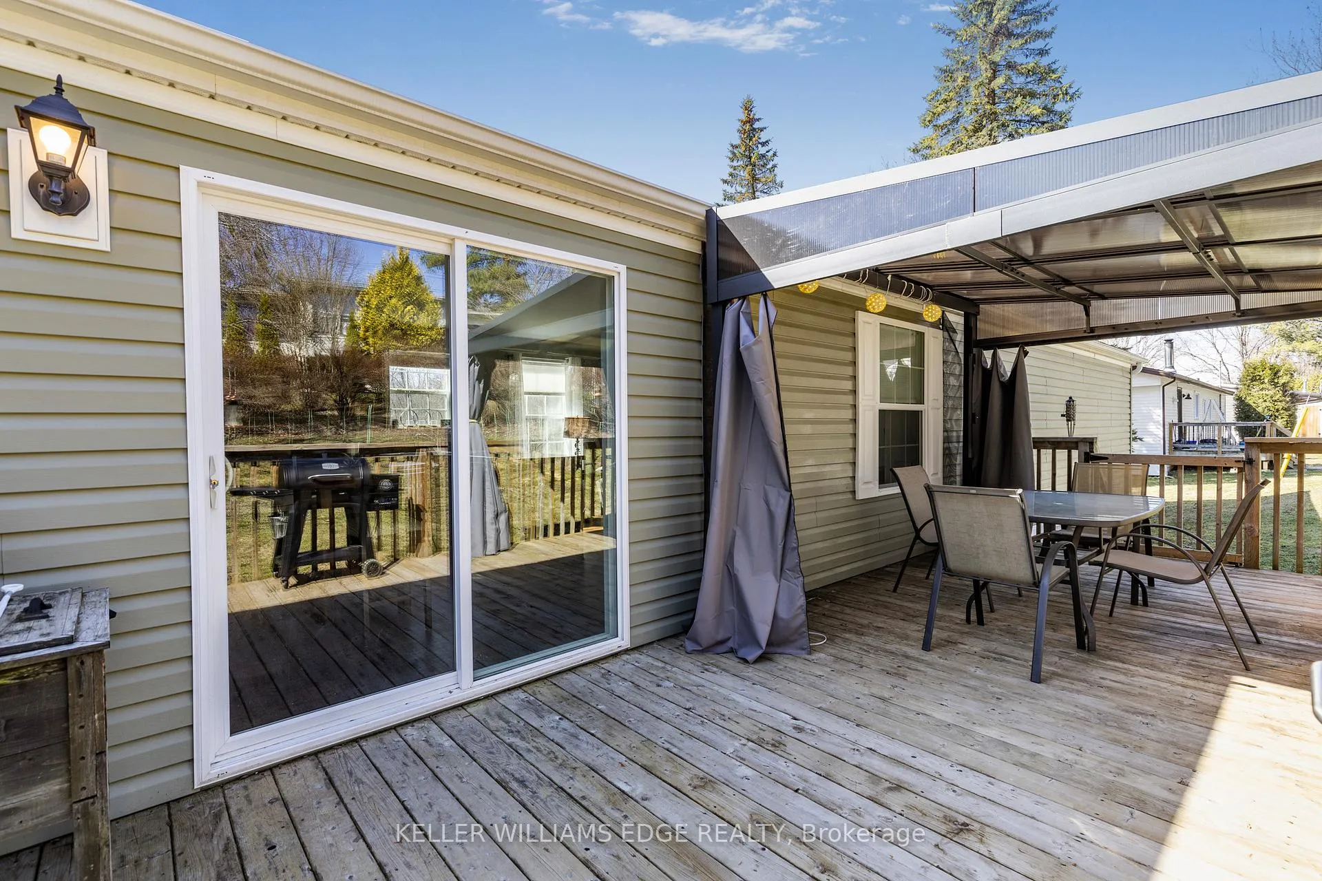 Photo 10 of 53 Hillside Crescent, Hamilton, Rural Flamborough — HOMEH