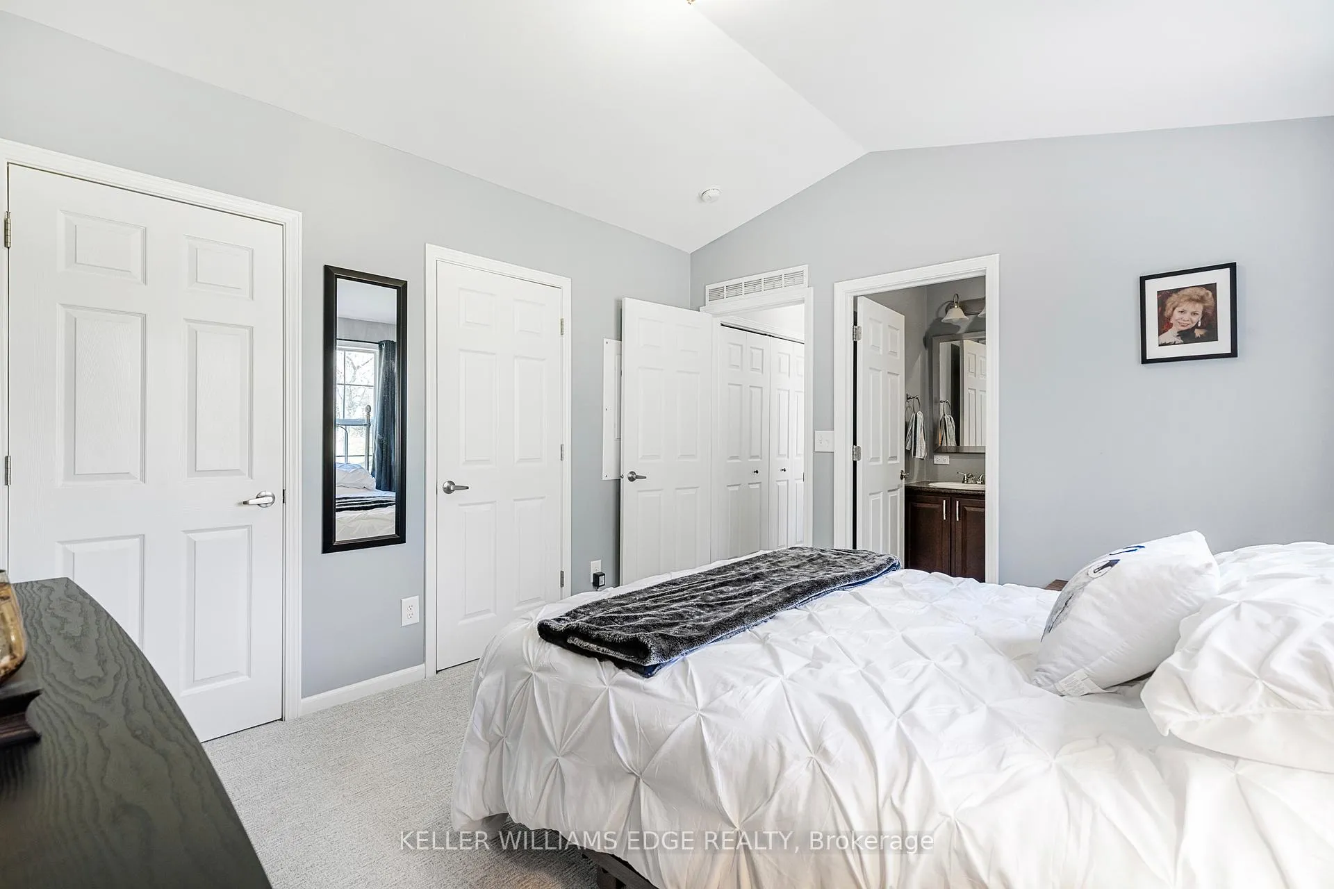 Photo 14 of 53 Hillside Crescent, Hamilton, Rural Flamborough — HOMEH