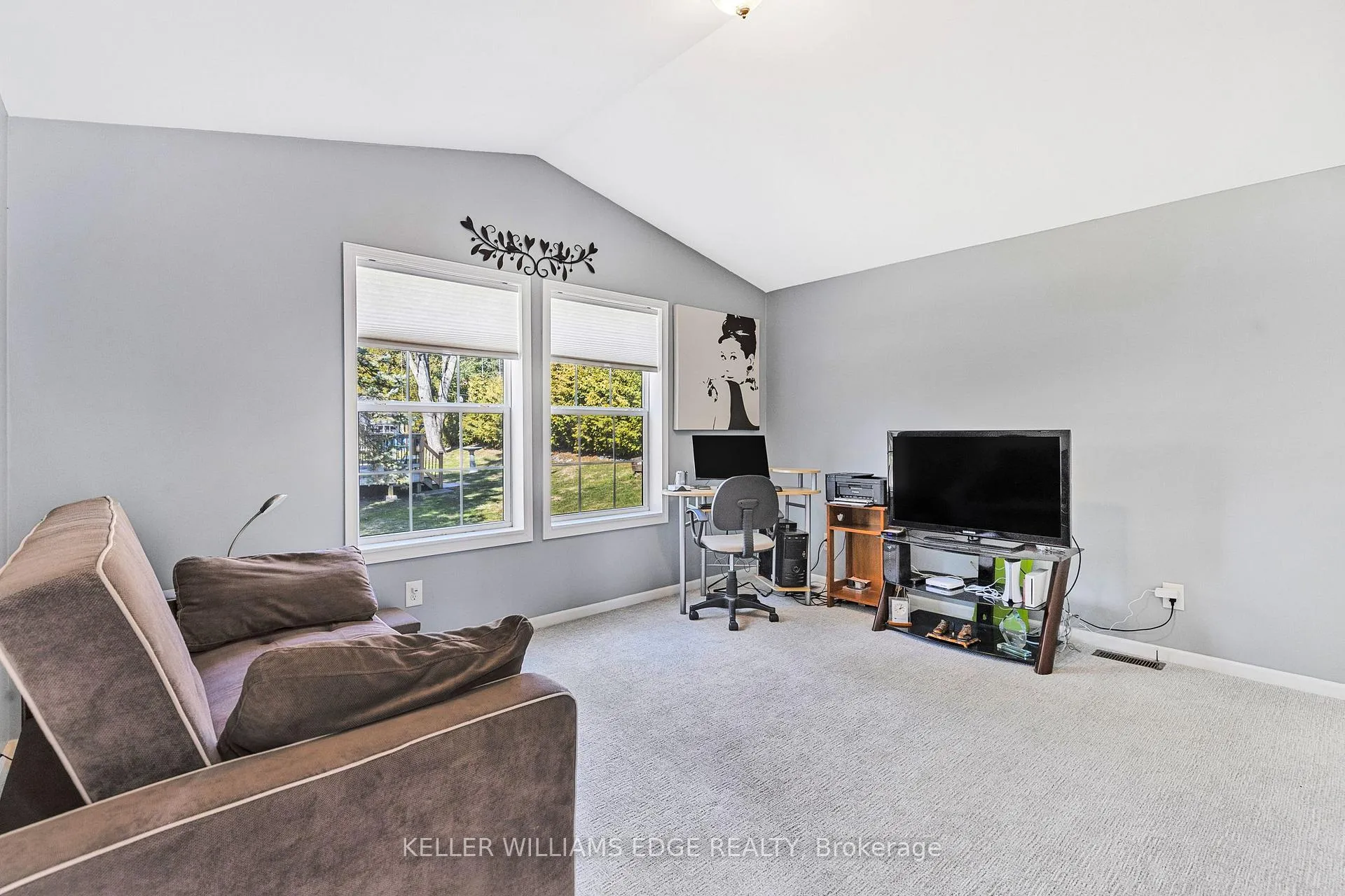 Photo 18 of 53 Hillside Crescent, Hamilton, Rural Flamborough — HOMEH
