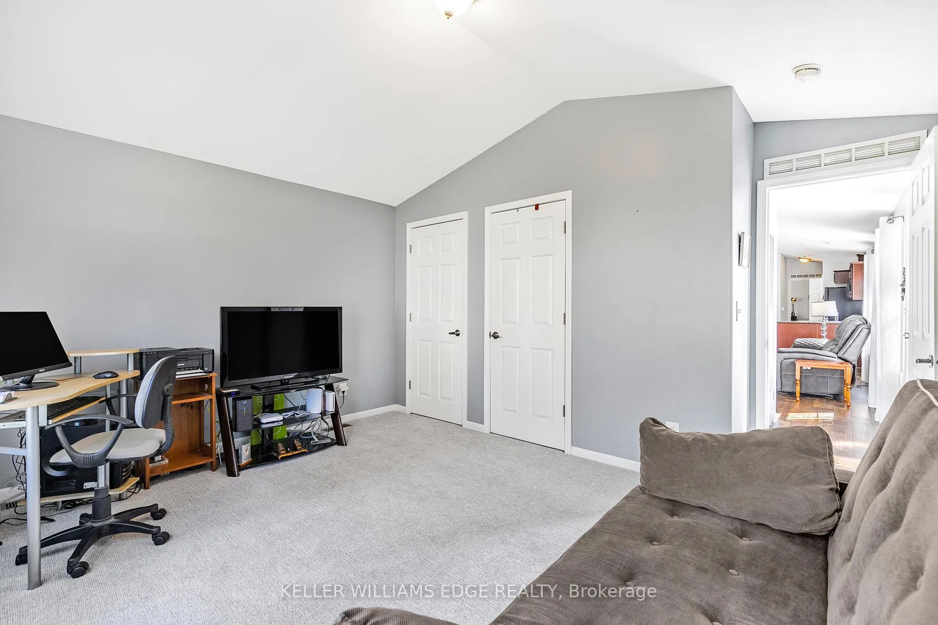 Photo 19 of 53 Hillside Crescent, Hamilton, Rural Flamborough — HOMEH