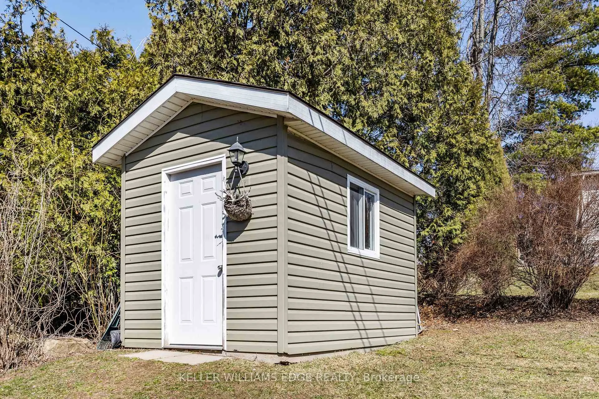 Photo 23 of 53 Hillside Crescent, Hamilton, Rural Flamborough — HOMEH